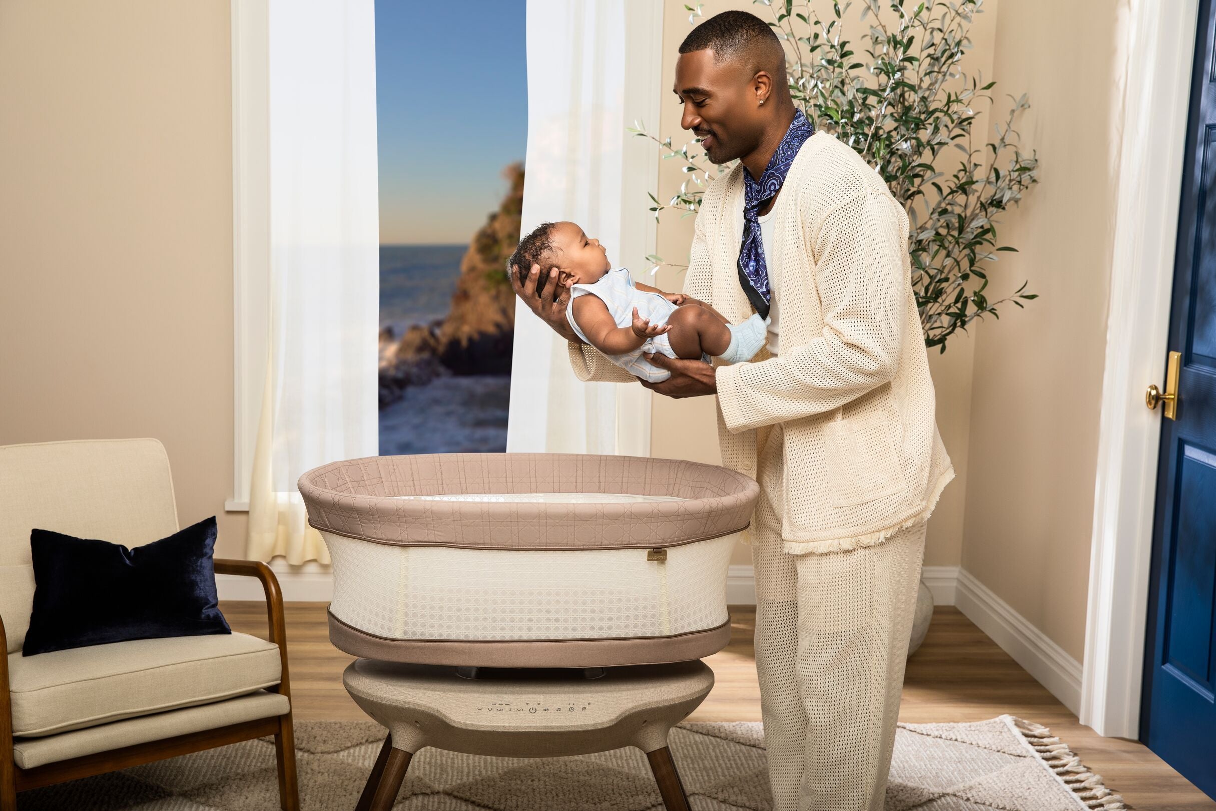 The Benefits of Using a Bassinet: A Cozy Start for Your Newborn