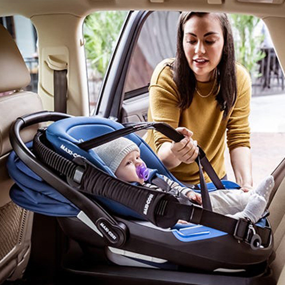 Maxi Cosi Coral XP Infant Car Seat in Essential Black- Bambi Baby