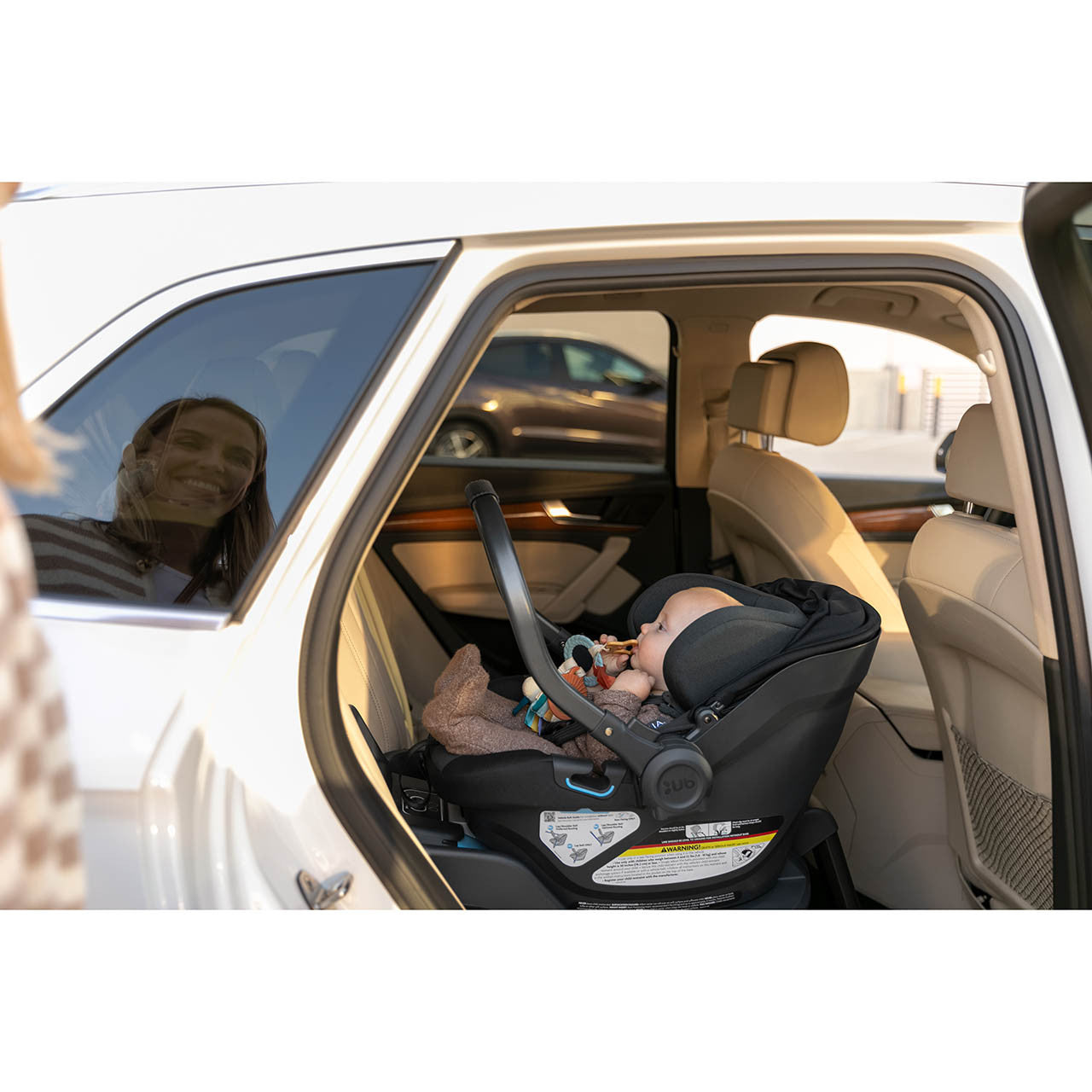 UPPAbaby Aria The Light Fit Infant Car Seat- Bambi Baby