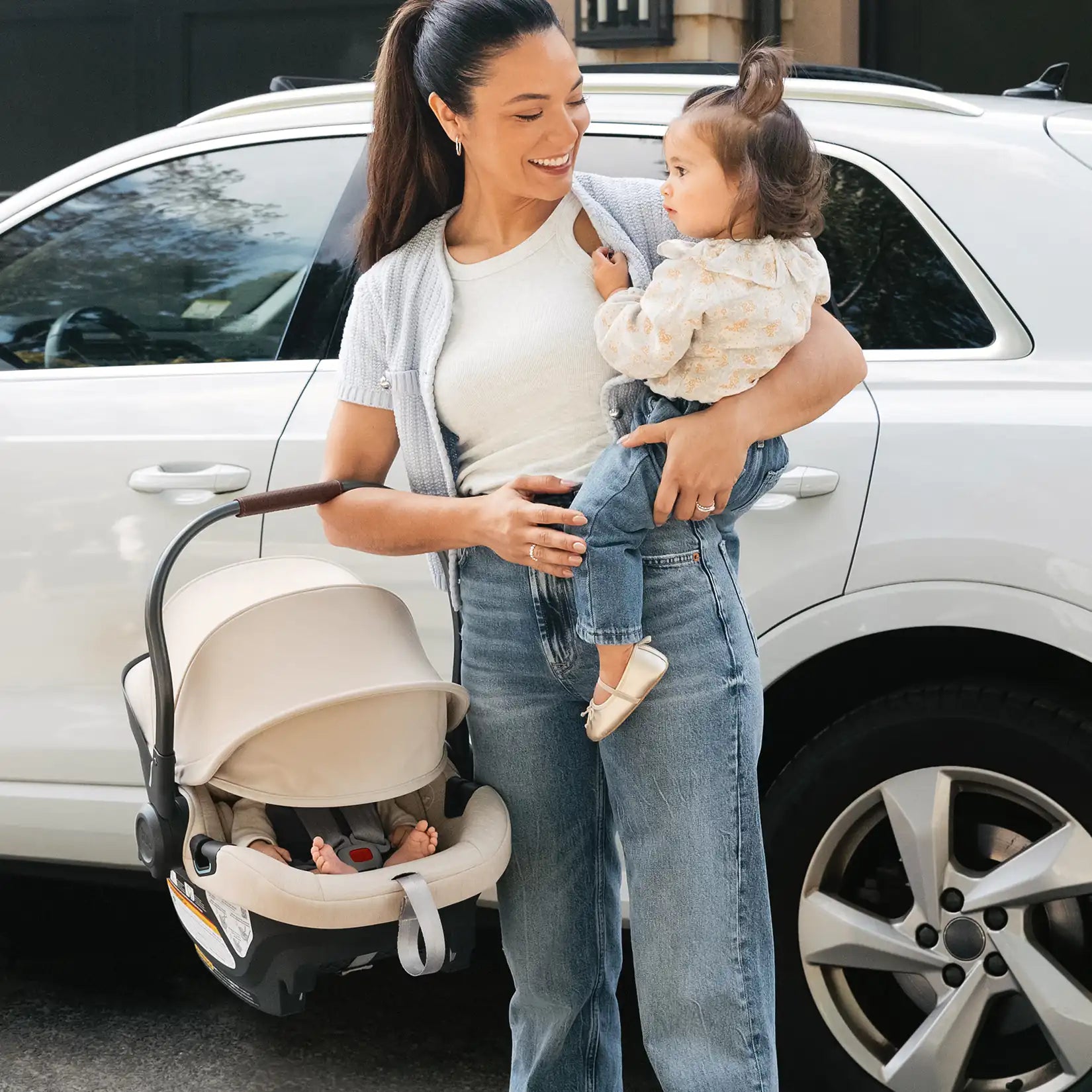 UPPAbaby Aria The Light Fit Infant Car Seat- Bambi Baby