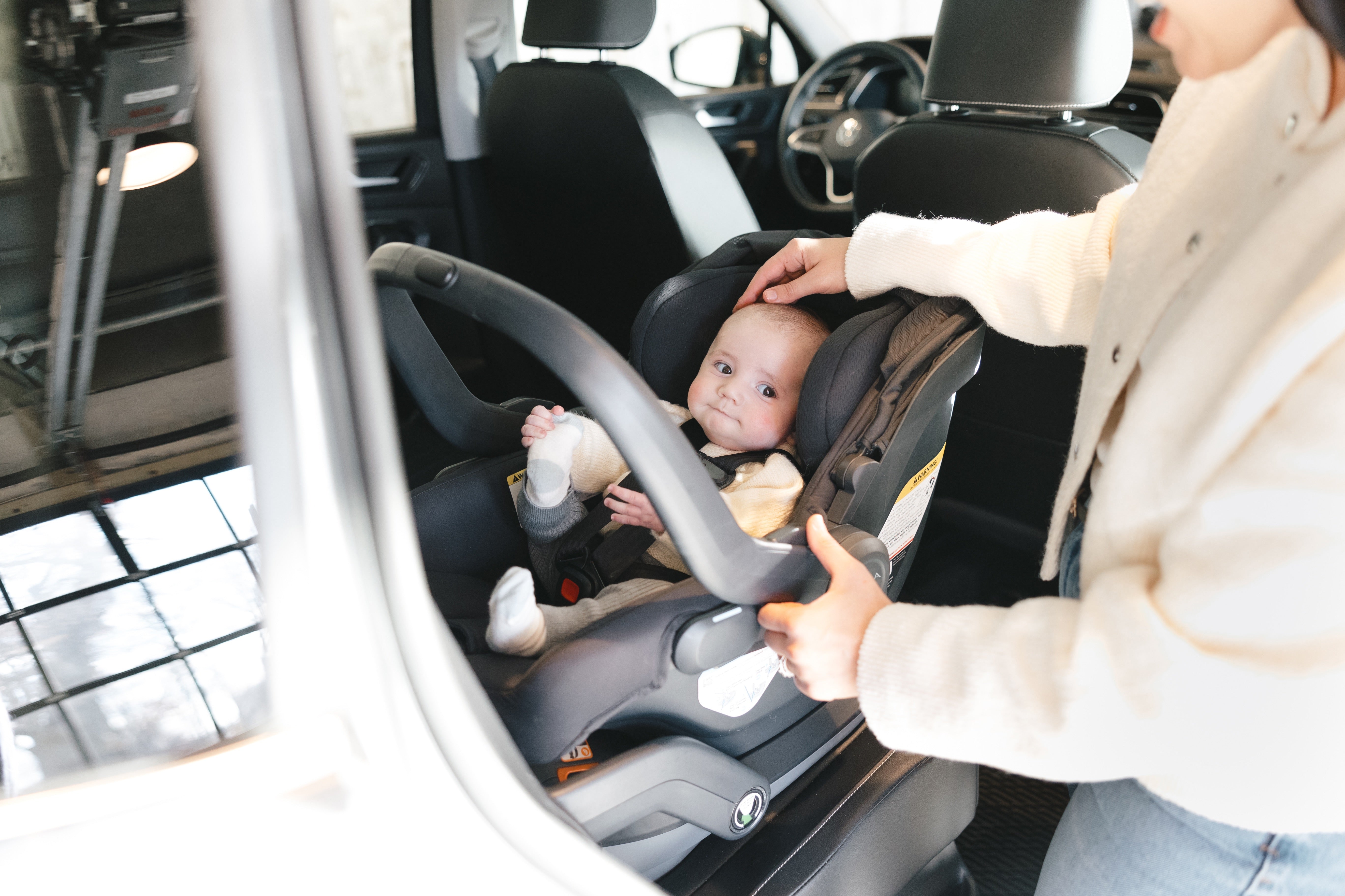 UPPAbaby Mesa V3 Infant Car Seat- Bambi Baby