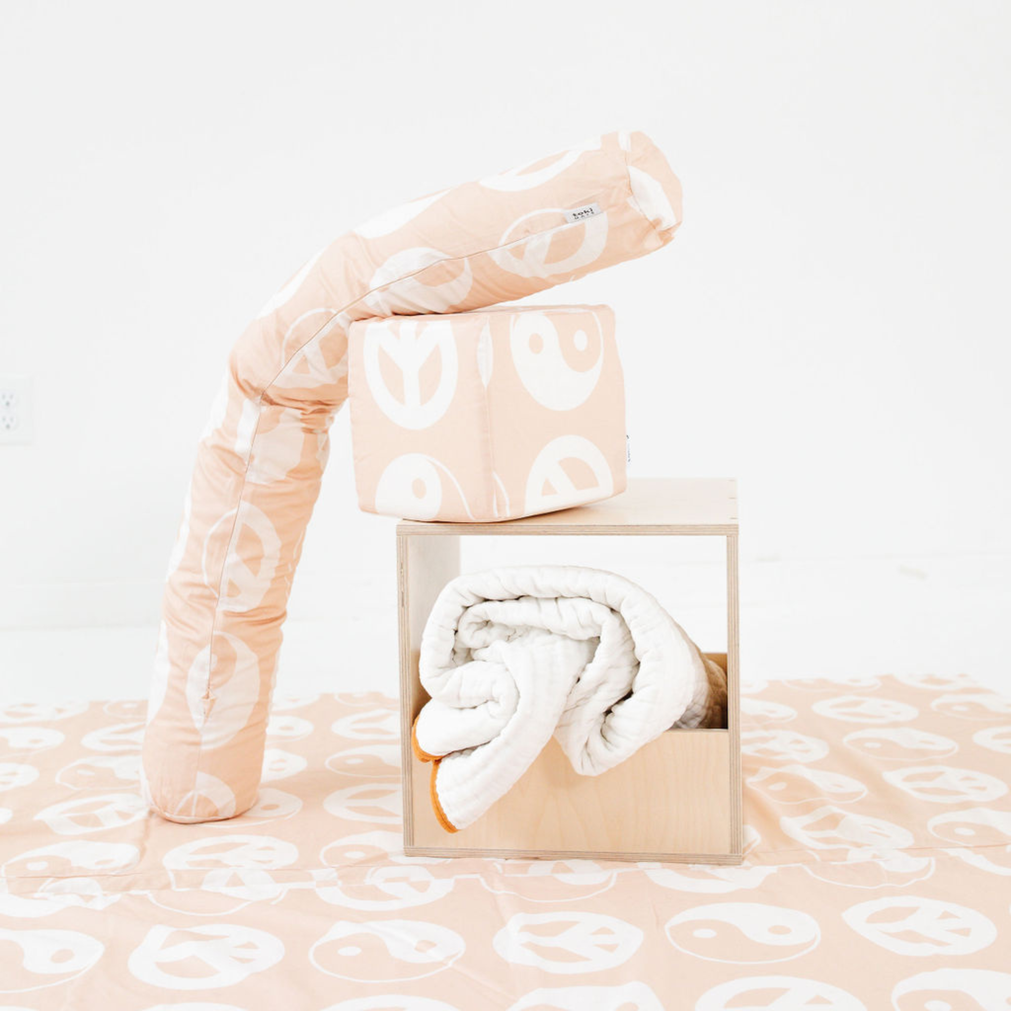 Toki Kids Beige Yin Yang Play Cube- Bambi Baby