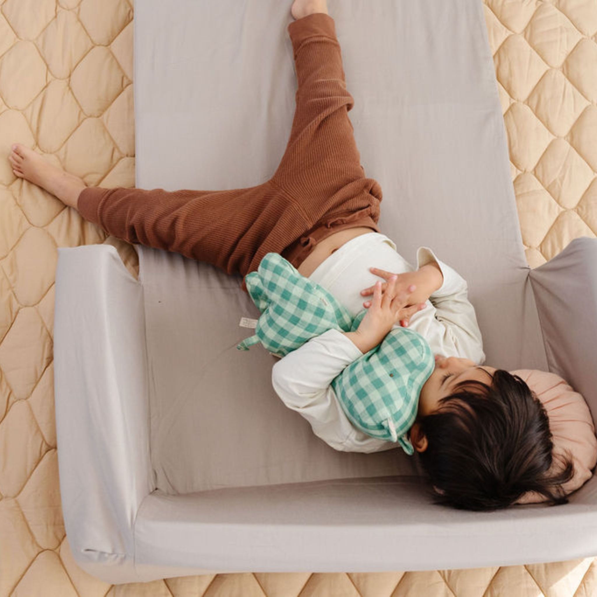 Toki Kids Cloud Play Couch- Bambi Baby