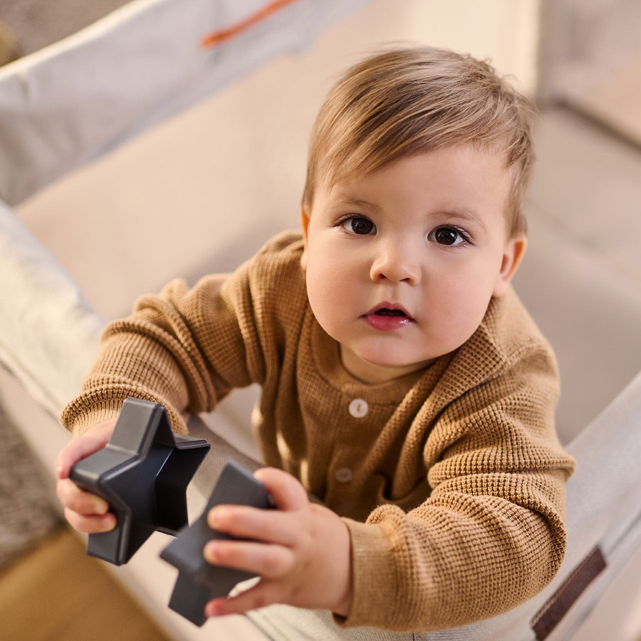uppababy remi weight UPPAbaby Remi Travel Playard, Charlie/Sand Melange