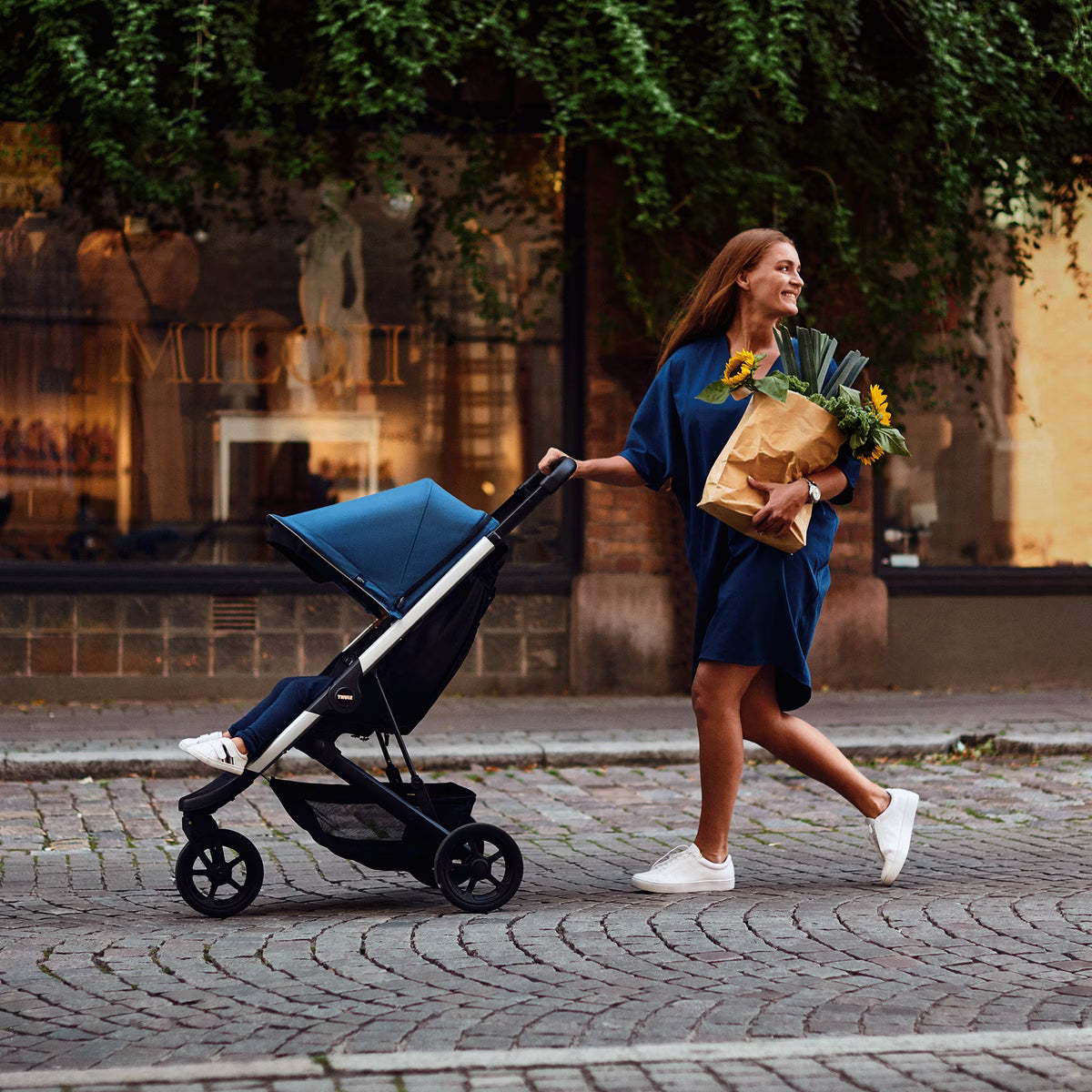 Thule Spring Compact Stroller - Grey Melange- Bambi Baby