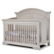 Cuna arqueada Fawn Baby Glacier en color marfil cepillado - Bambi Baby