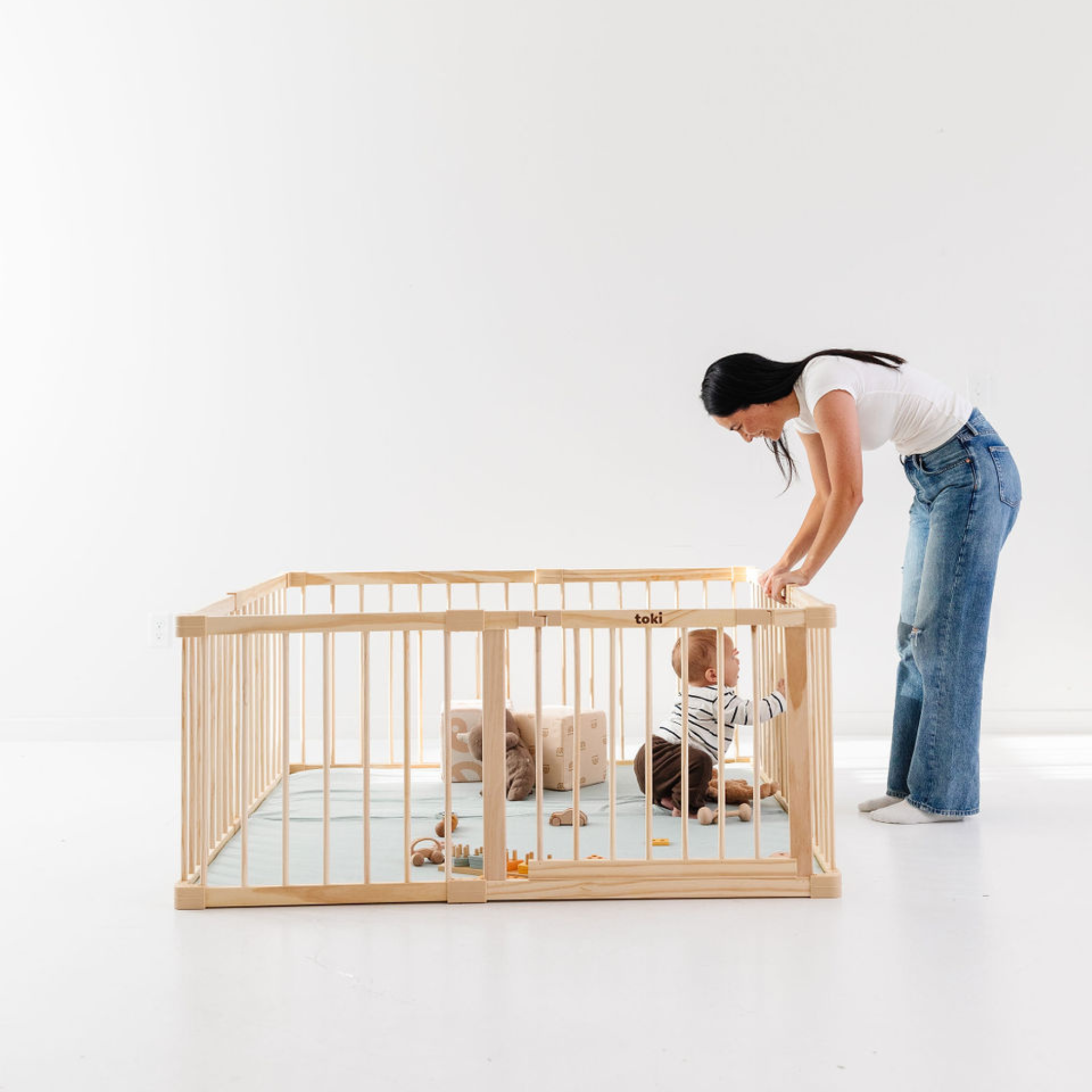 Toki Kids Playpen - Mega Size in Wood- Bambi Baby
