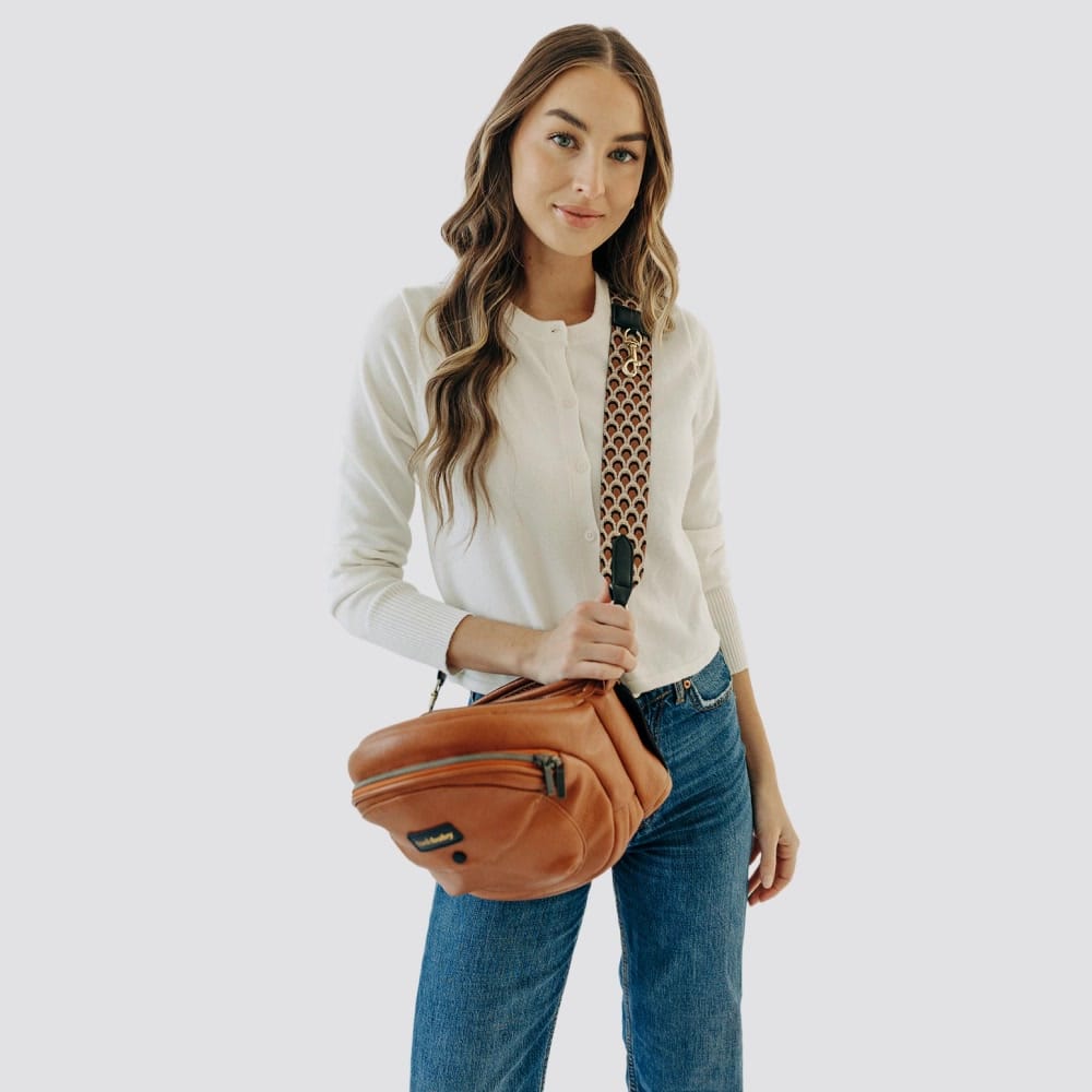 Tushbaby The Crossbody Strap- Bambi Baby