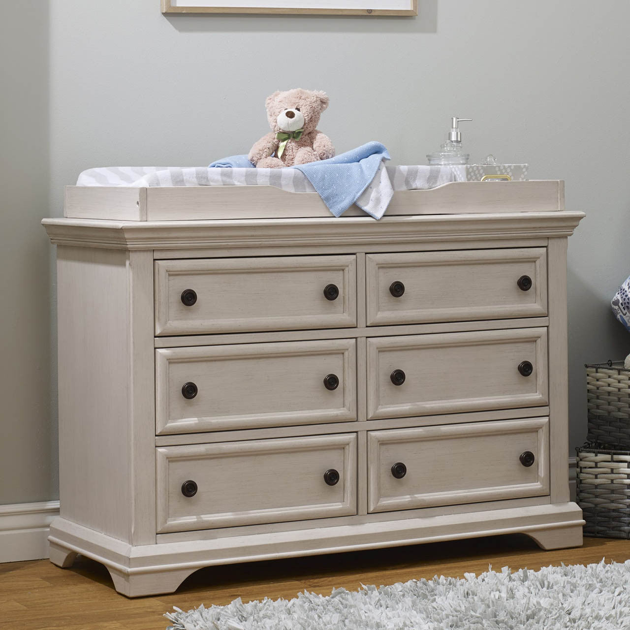 Cômoda dupla Fawn Baby Glacier em marfim escovado- Bambi Baby