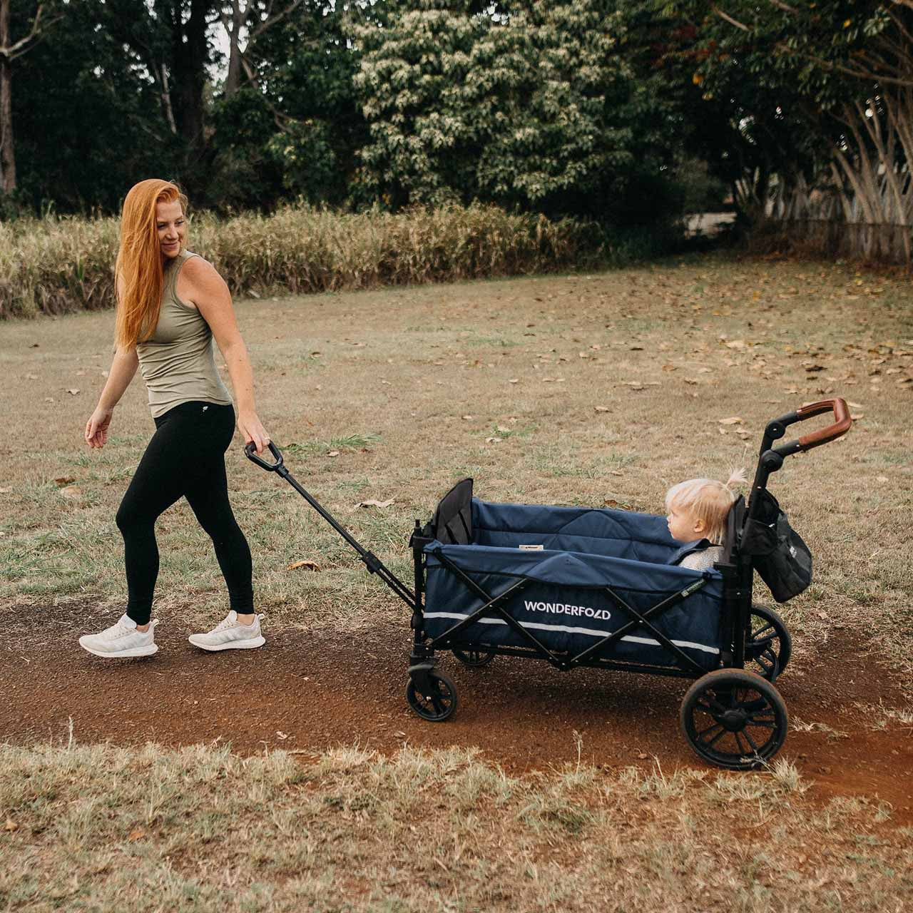 Carrinho de bebê duplo Wonderfold X2 Push &amp; Pull Wagon em Woodland Green- Bambi Baby
