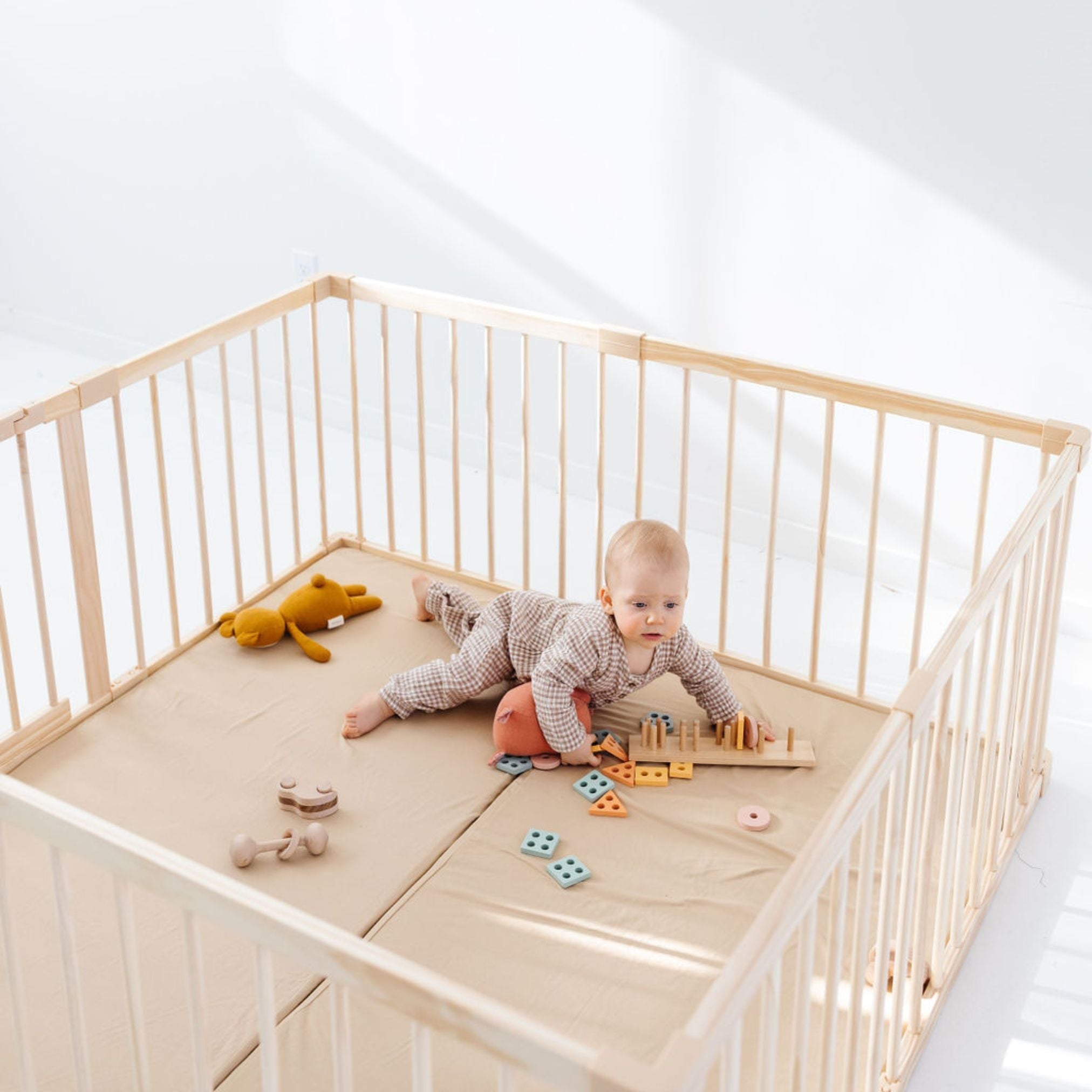 Toki Kids Playpen - Mega Size in Wood- Bambi Baby