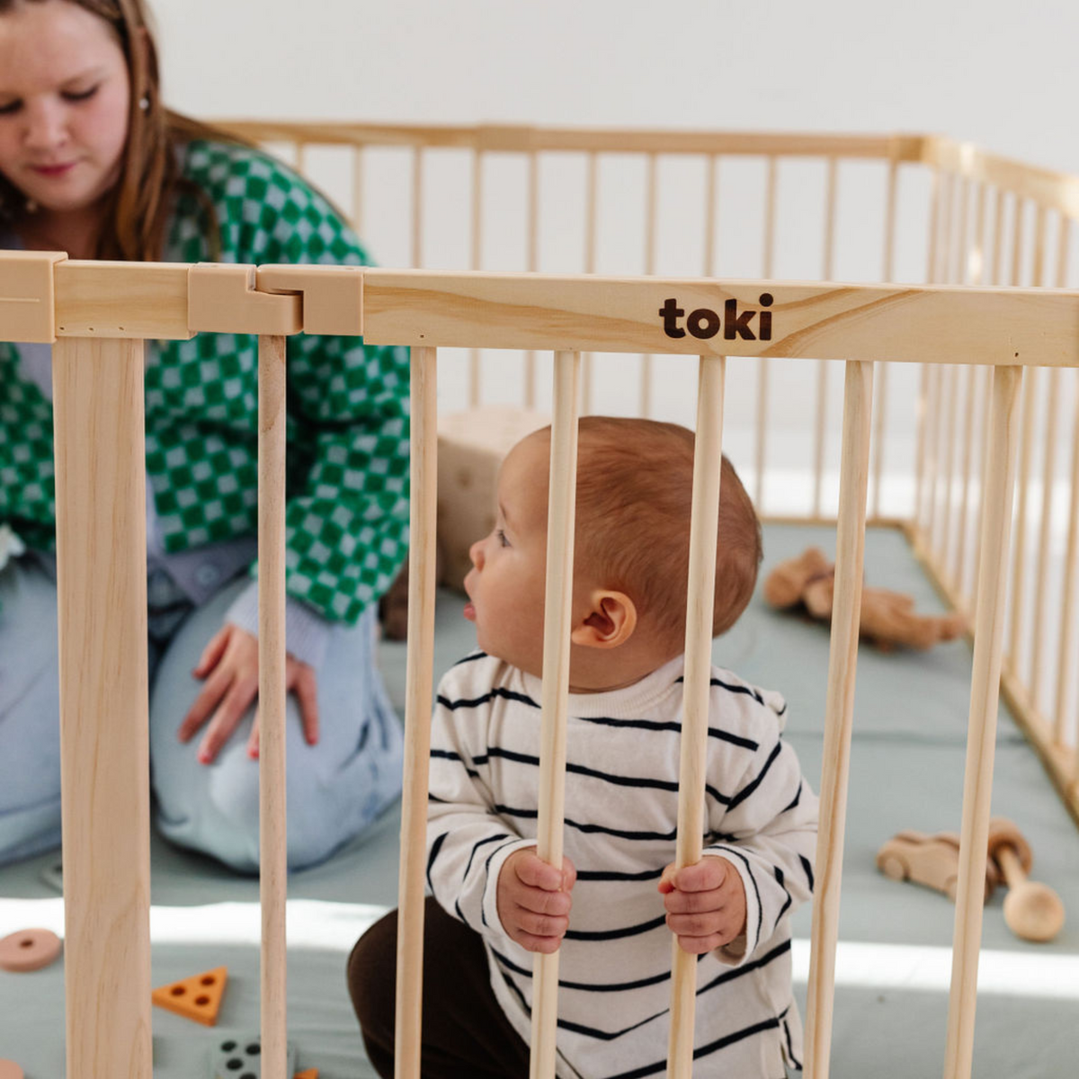 Toki Kids Playpen - Mega Size in Wood- Bambi Baby