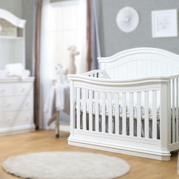 Sorelle Vista Elite Supreme 2 Piece Set in White - Crib and 5 Drawer dresser- Bambi Baby