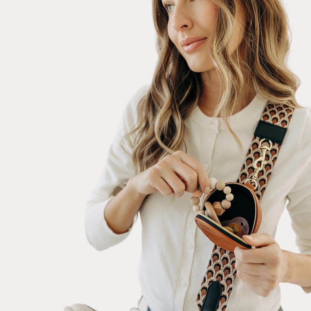 Tushbaby The Crossbody Strap- Bambi Baby