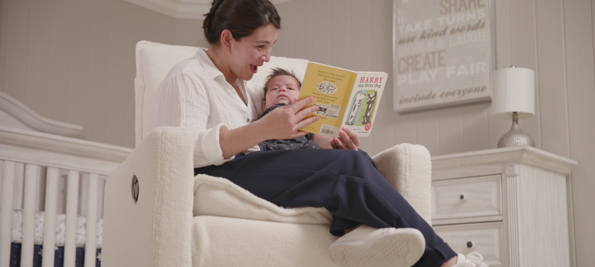 Oxford Baby Harper 4 in 1 Convertible Crib in Snow White- Bambi Baby