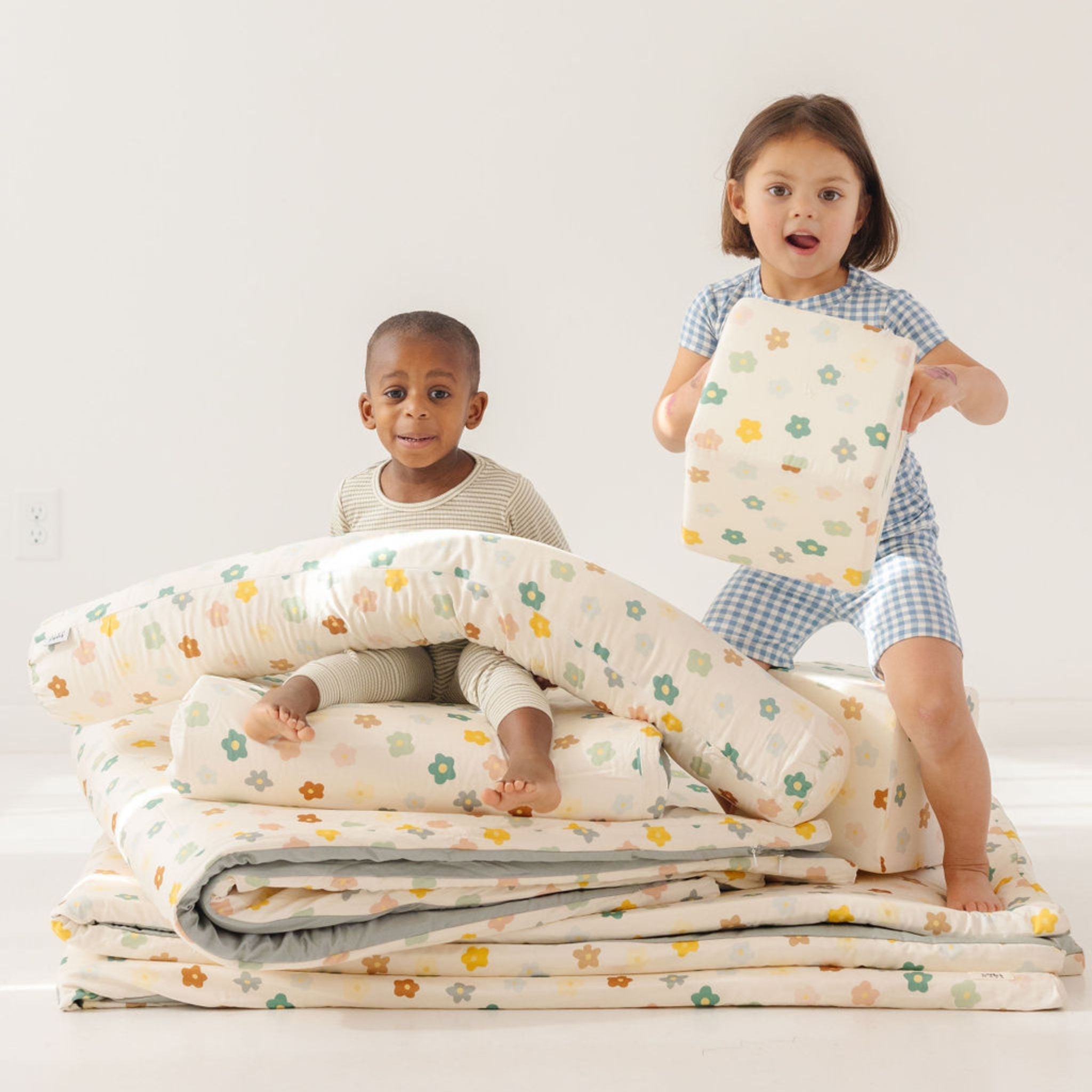 Toki Kids Playful Posies Play Cube- Bambi Baby