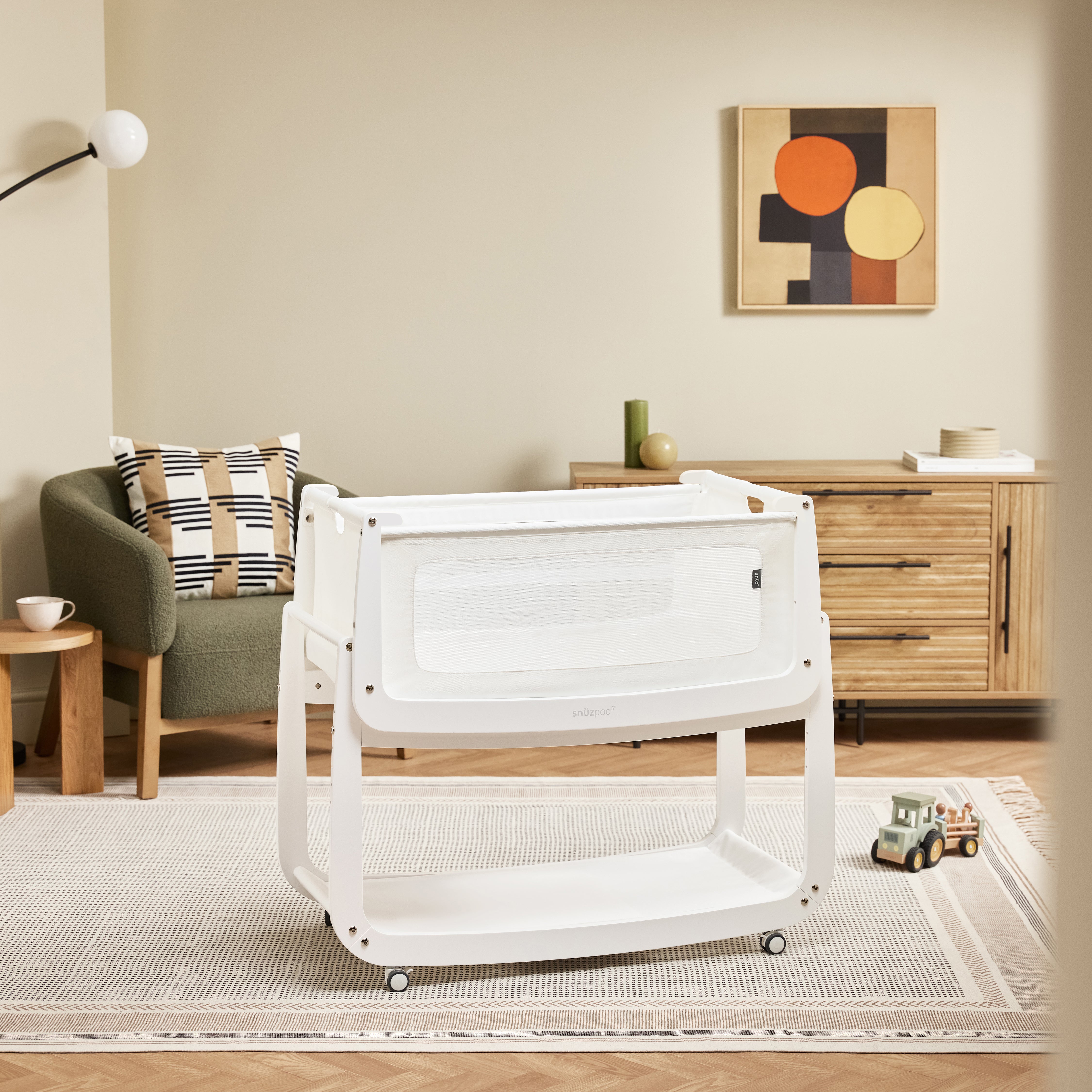 Snuz SnuzPod5 Bedside Bassinet - White- Bambi Baby