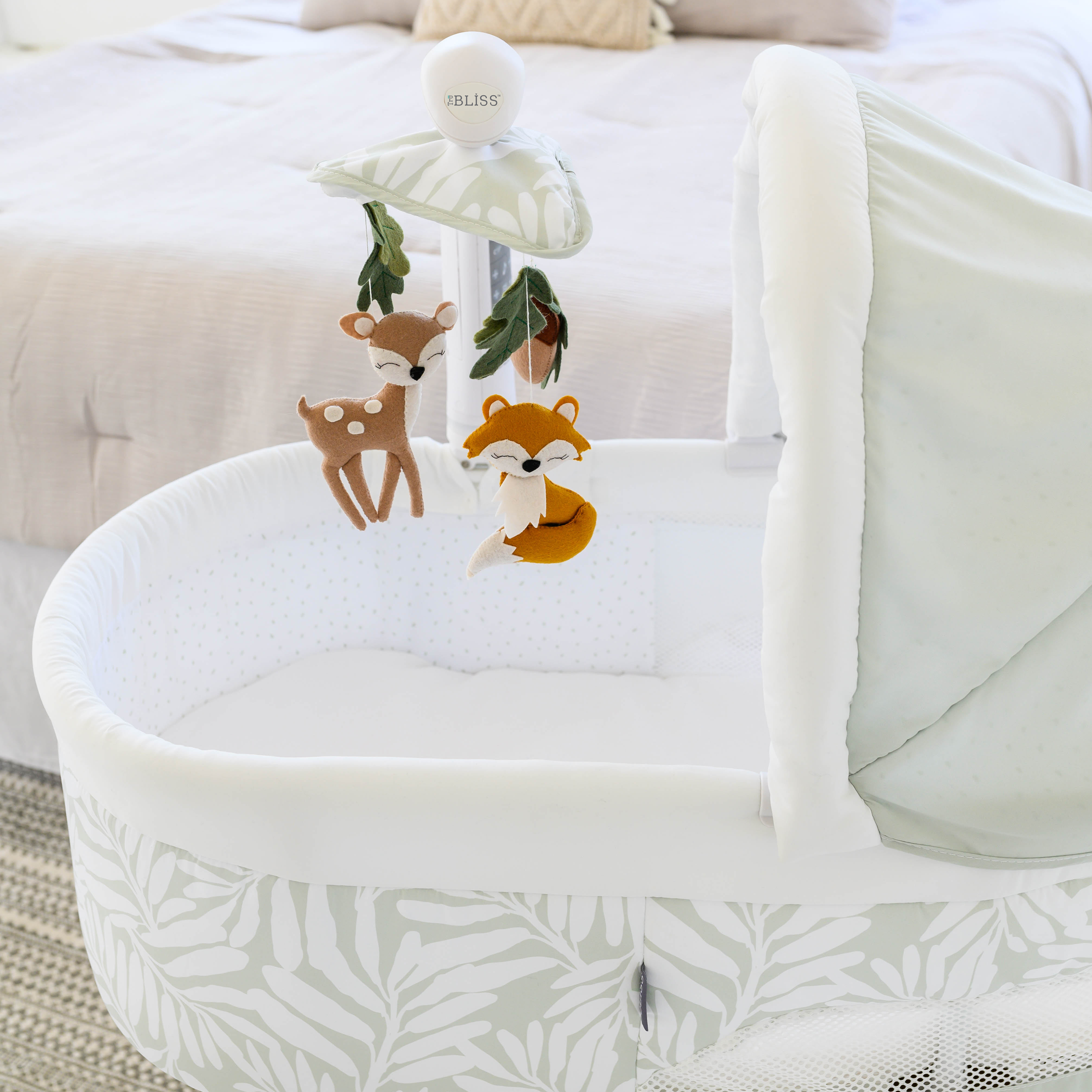 TruBliss Sweetli Calm Bassinet- Bambi Baby