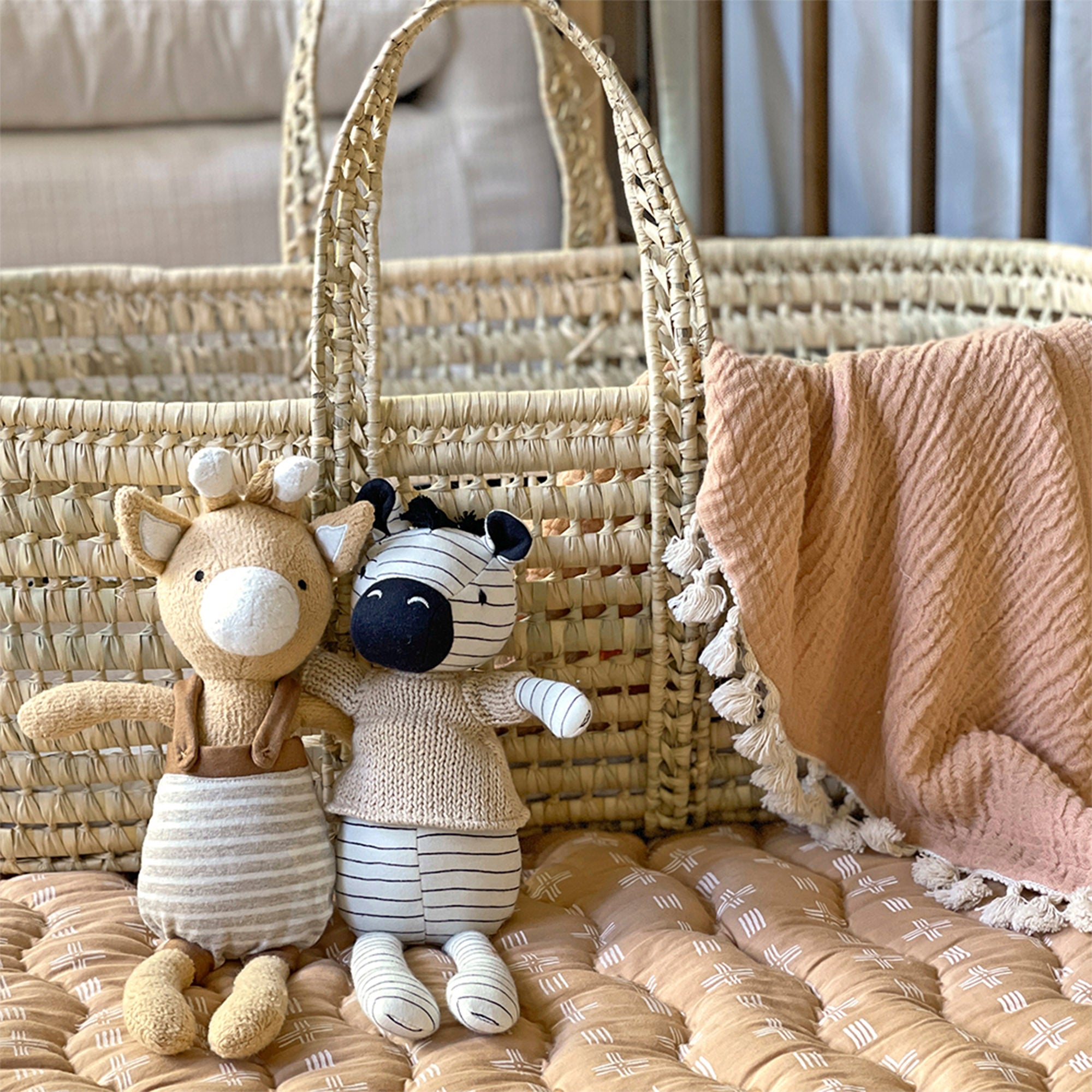 Crane Baby Jojo Giraffe Animal Plush Toy- Bambi Baby