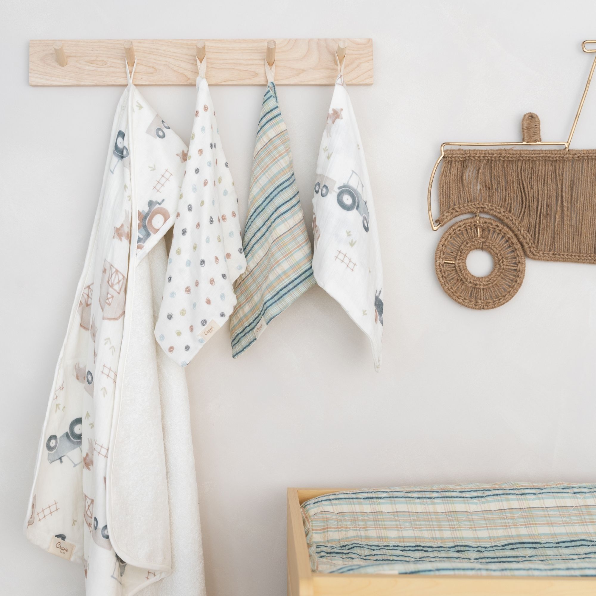 Crane Baby Charlie Farmhouse Goose Baby Bath Towel & Wash Cloth Set- Bambi Baby