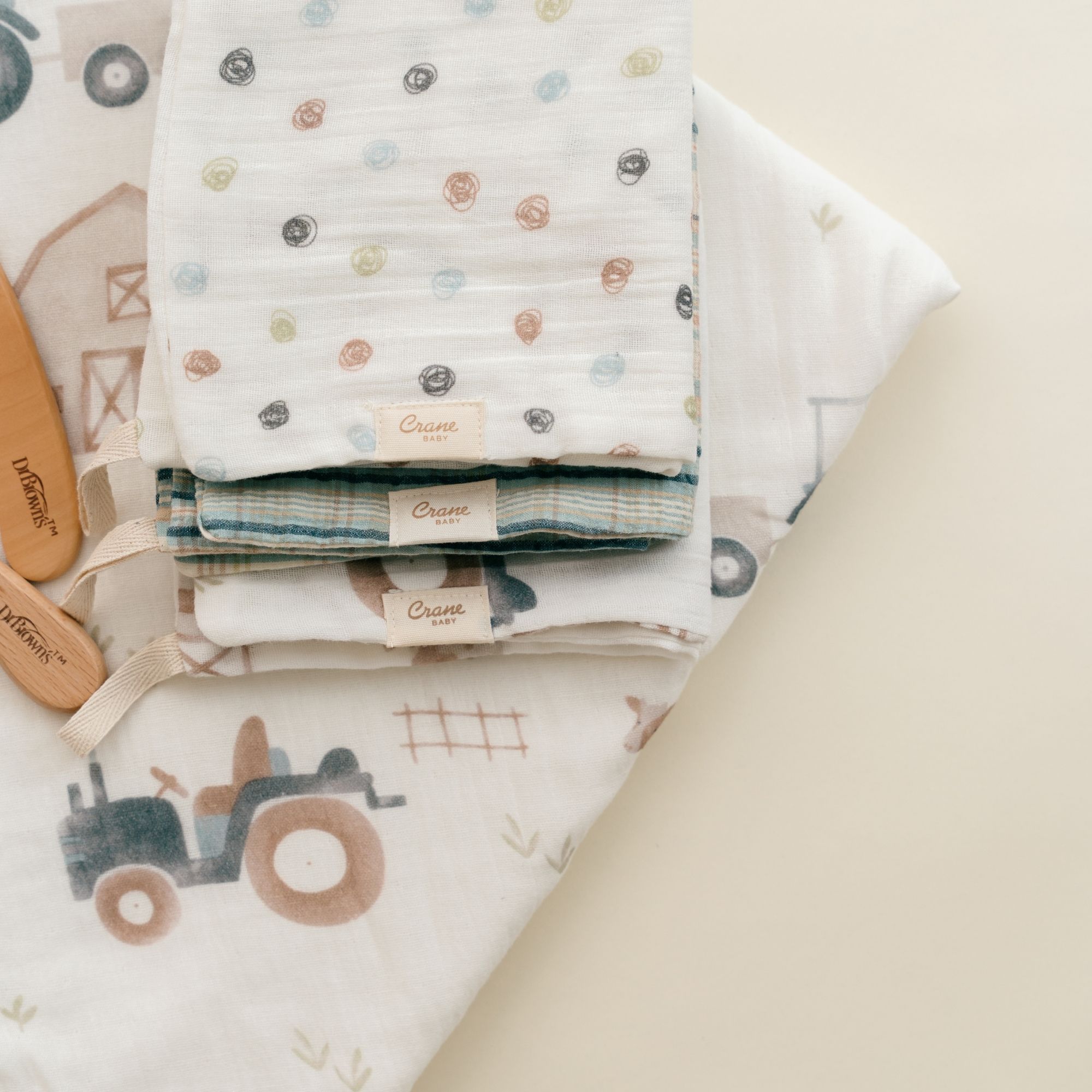 Crane Baby Charlie Farmhouse Goose Baby Bath Towel & Wash Cloth Set- Bambi Baby