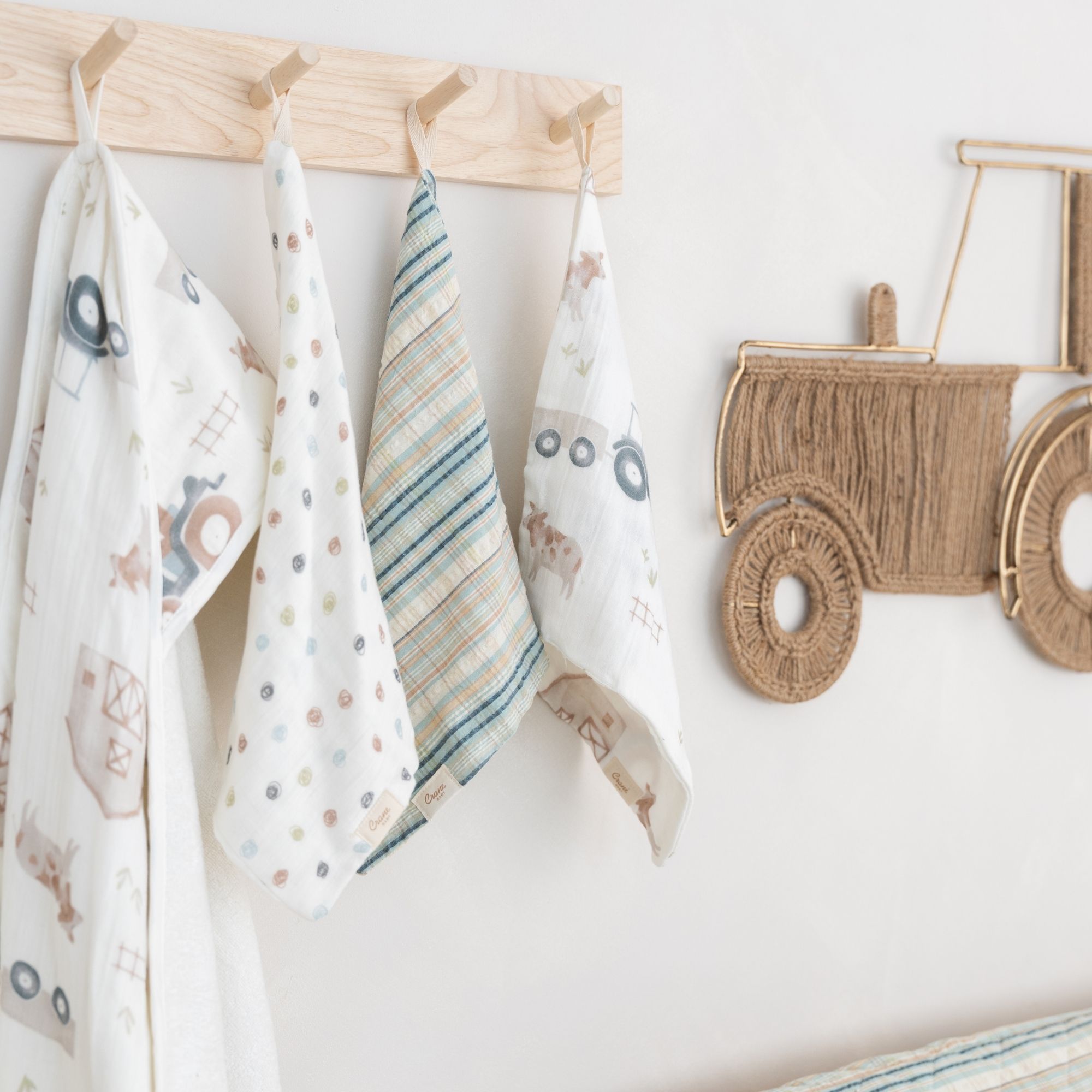 Crane Baby Charlie Farmhouse Goose Baby Bath Towel & Wash Cloth Set- Bambi Baby