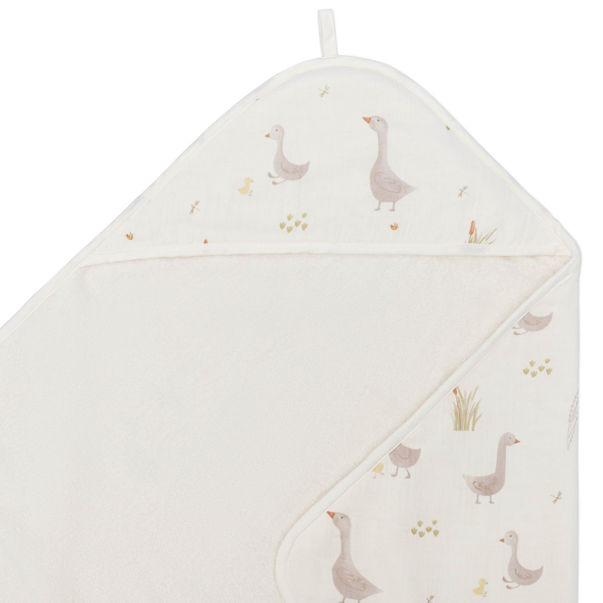Crane Baby Charlie Farmhouse Goose Baby Bath Towel & Wash Cloth Set- Bambi Baby