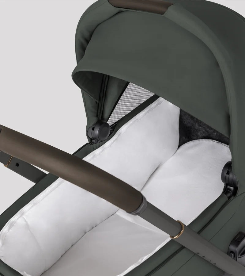 Silver Cross Breez Compact Stroller + Folding Bassinet Bundle- Bambi Baby