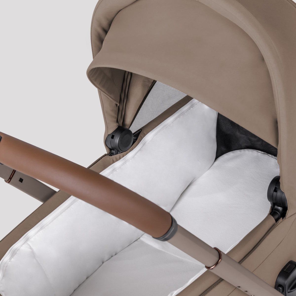 Silver Cross Breez Compact Bassinet- Bambi Baby