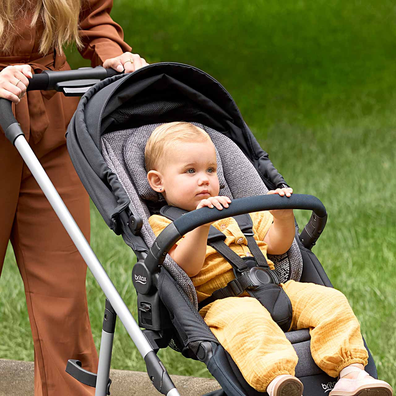 Britax Bumper Bar for Brook, Brook+ and Grove Strollers- Bambi Baby