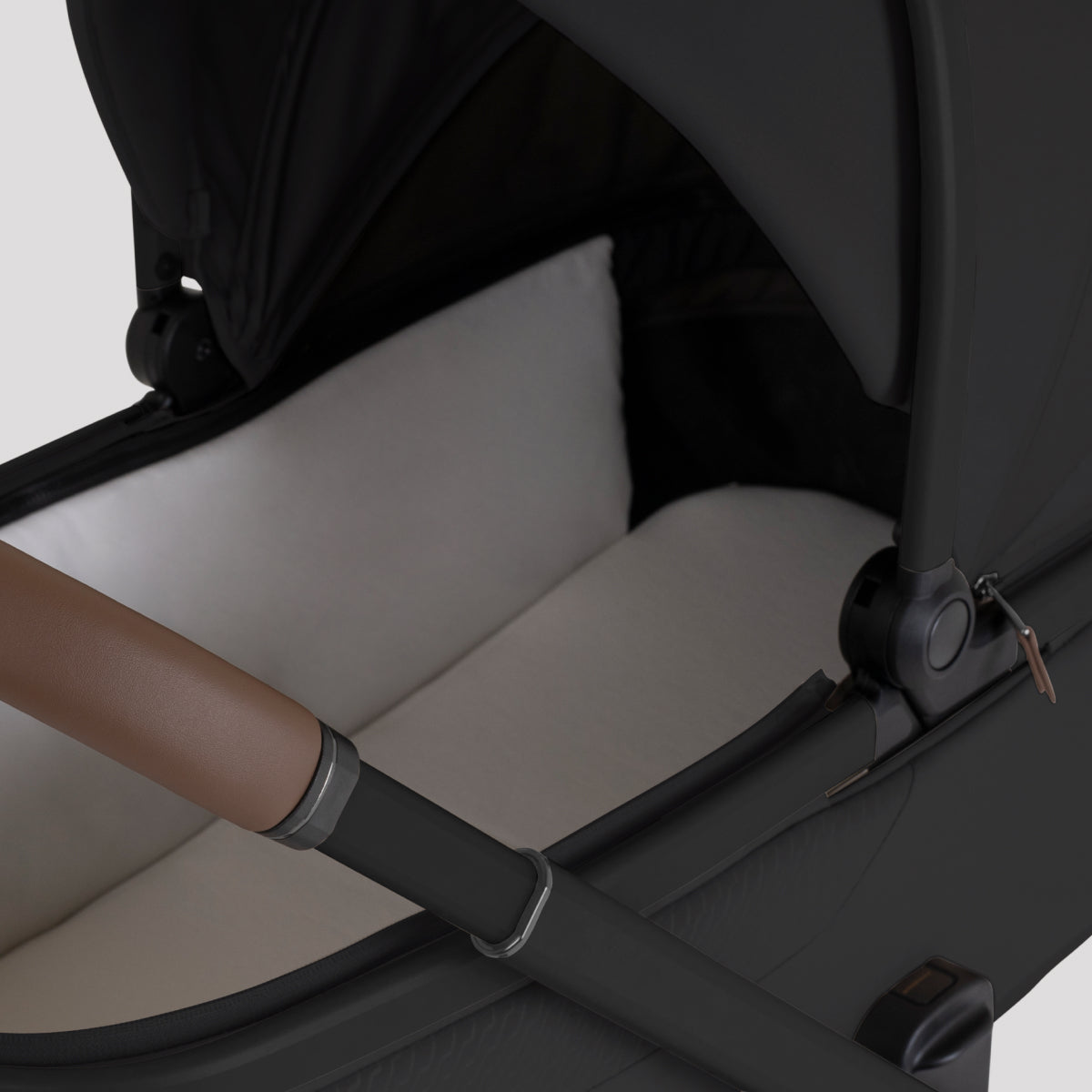 Silver Cross Cove 2 Compact Bassinet- Bambi Baby