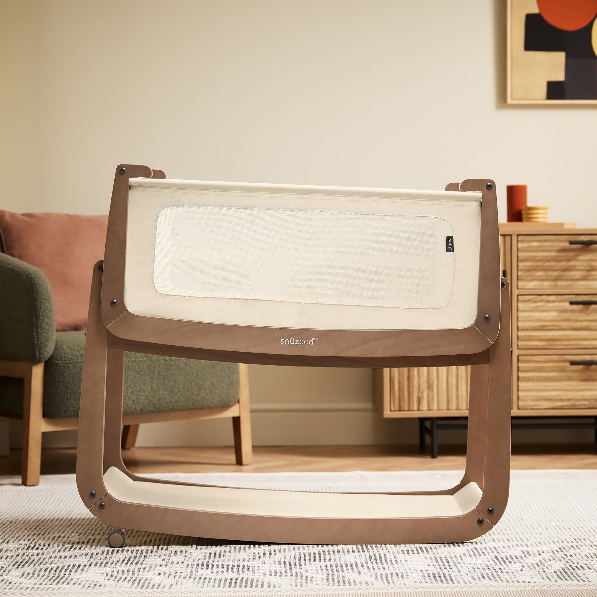 Snuz SnuzPod5 Bedside Bassinet - Walnut- Bambi Baby