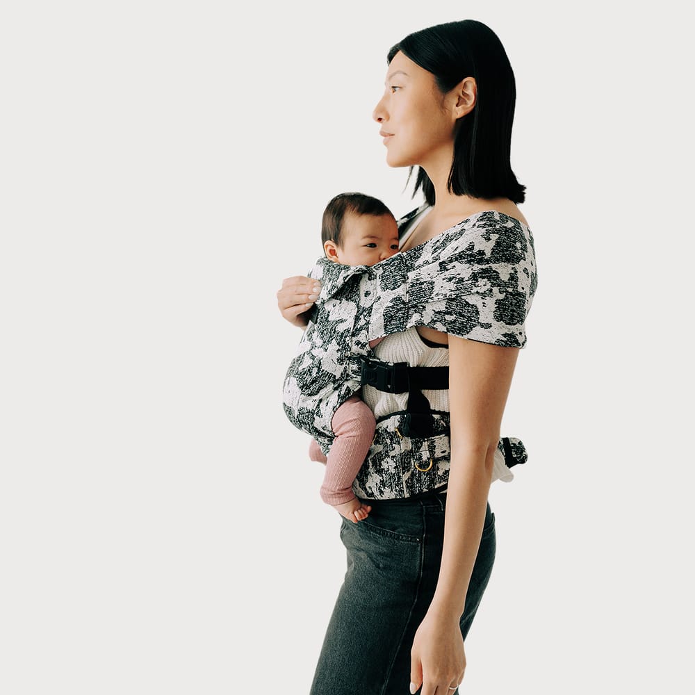 Tushbaby The Pearl Wrap Carrier- Bambi Baby