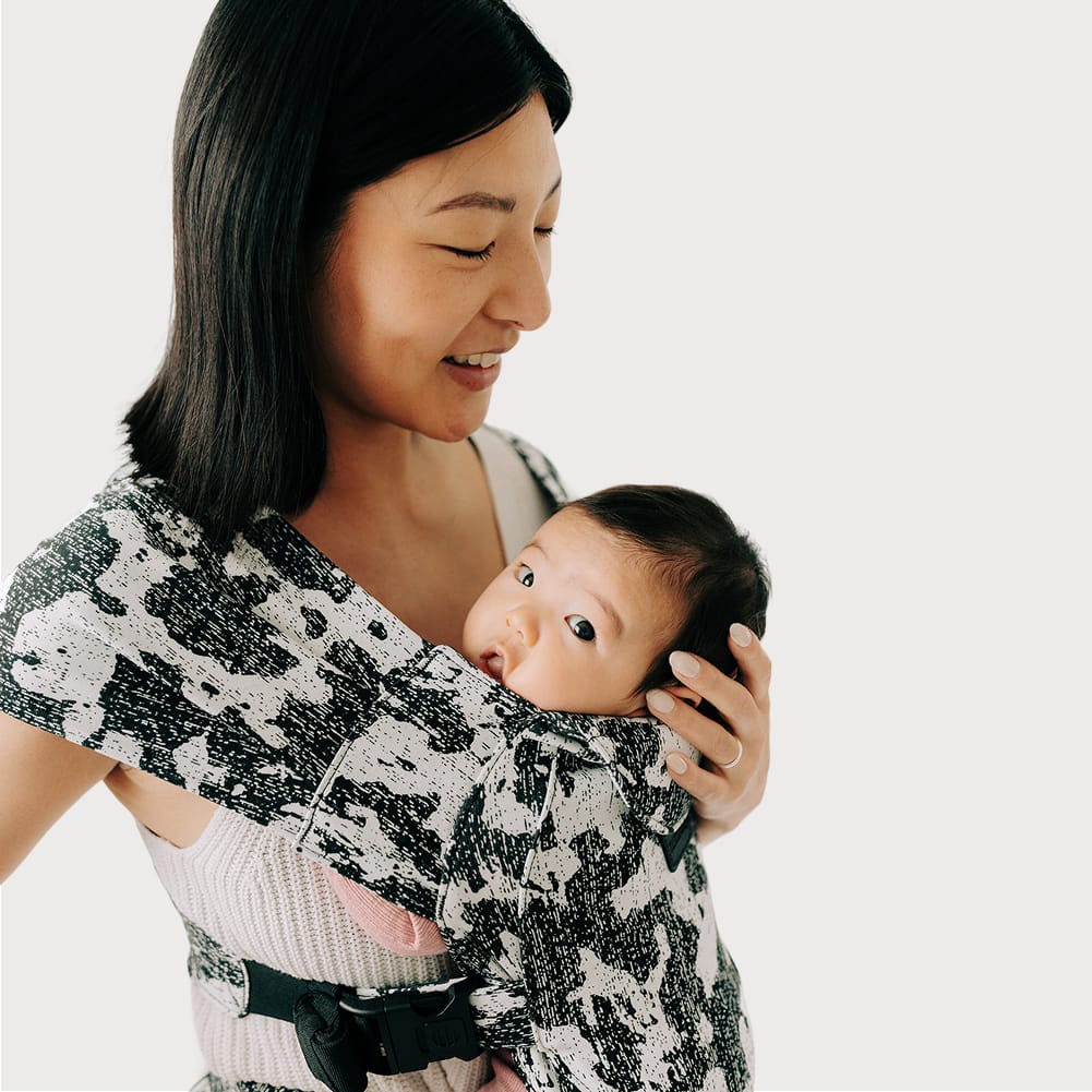 Tushbaby The Pearl Wrap Carrier- Bambi Baby