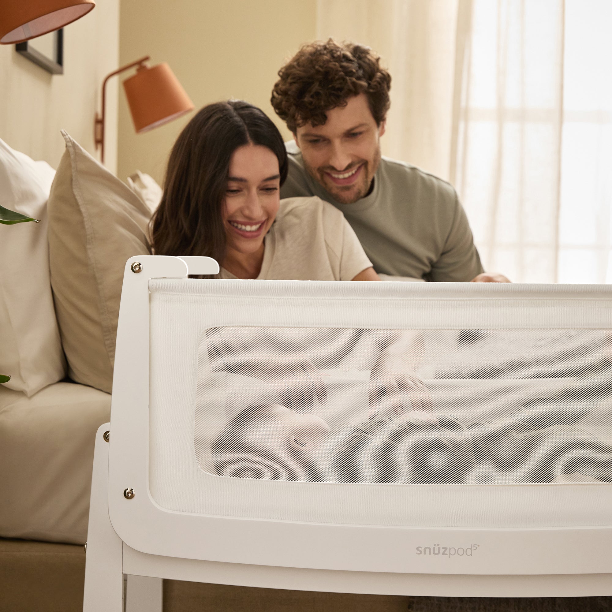 Snuz SnuzPod5 Bedside Bassinet - White- Bambi Baby