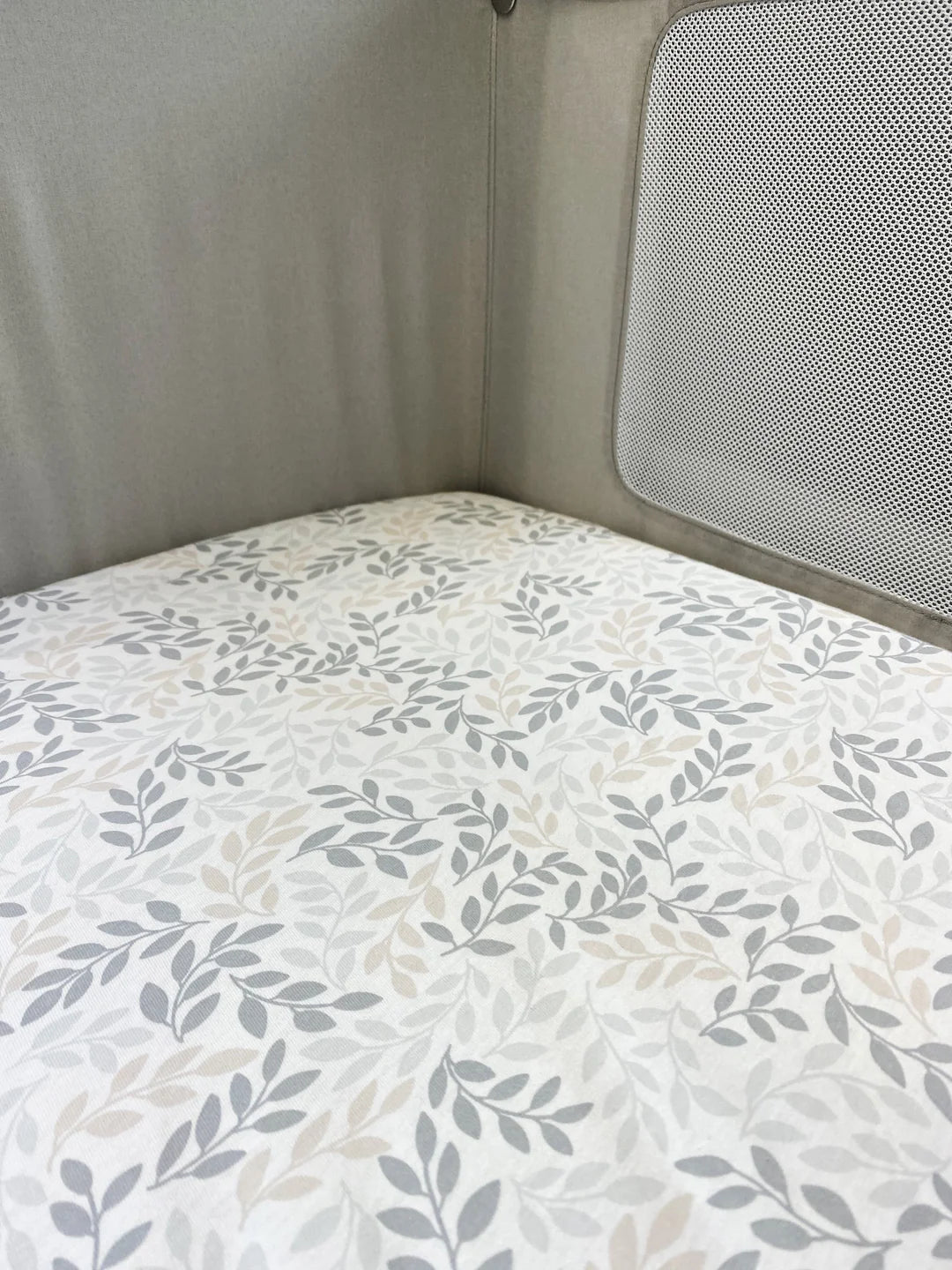 Shnuggle Air Lite Crib Fitted Sheets – 2-Pack- Bambi Baby