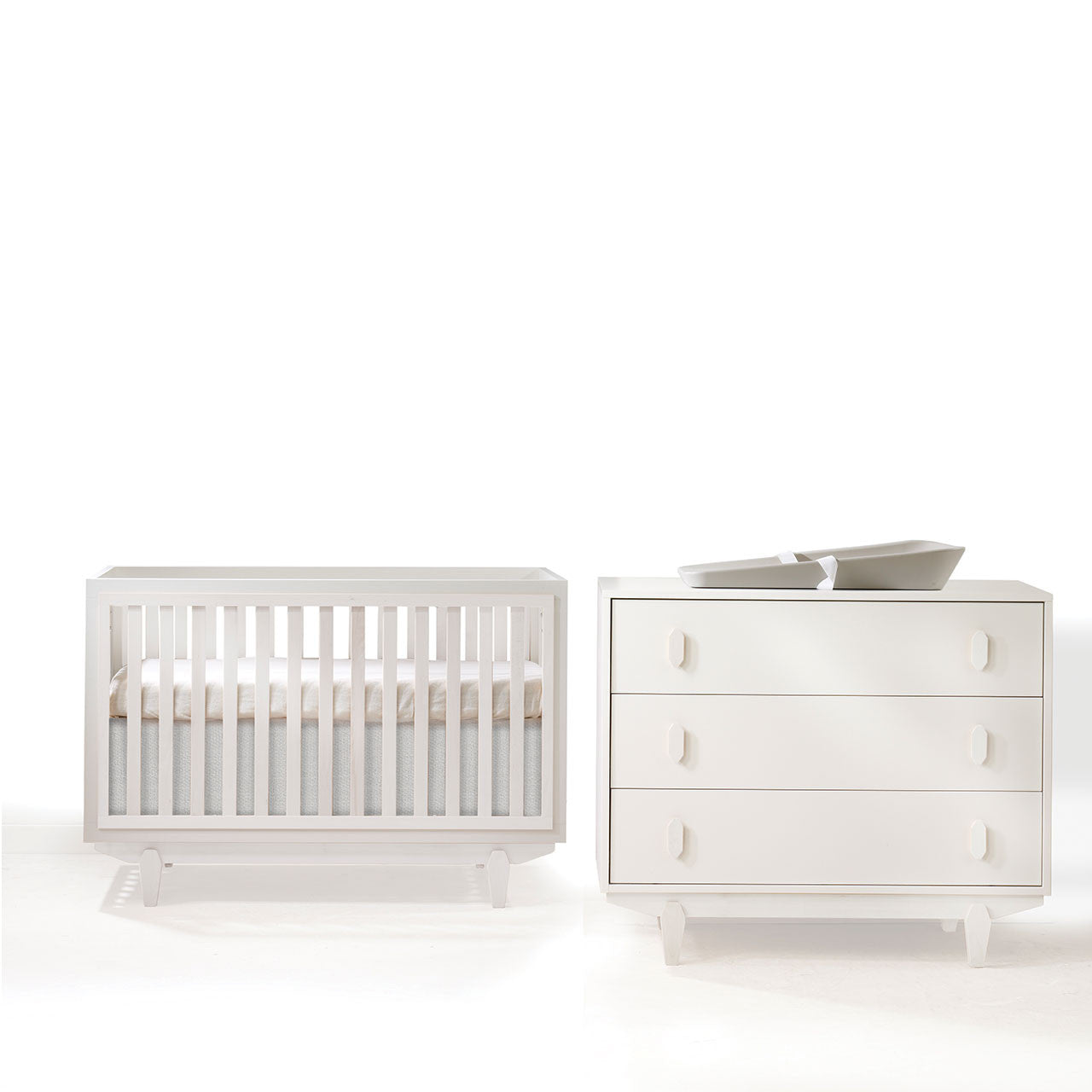 Tulip by Natart Tate Classic Crib and 3 Drawer Dresser XL- Bambi Baby