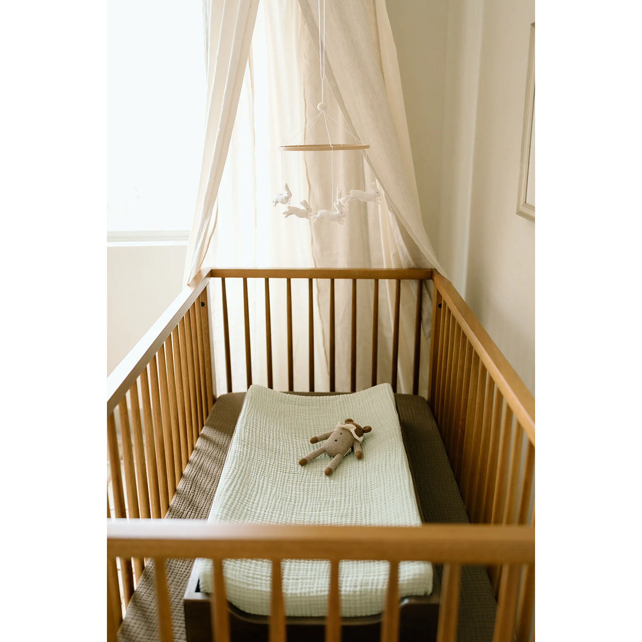 Oilo Fable Changing Pad Cover- Sea Moss Organic 4 Way Muslin- Bambi Baby