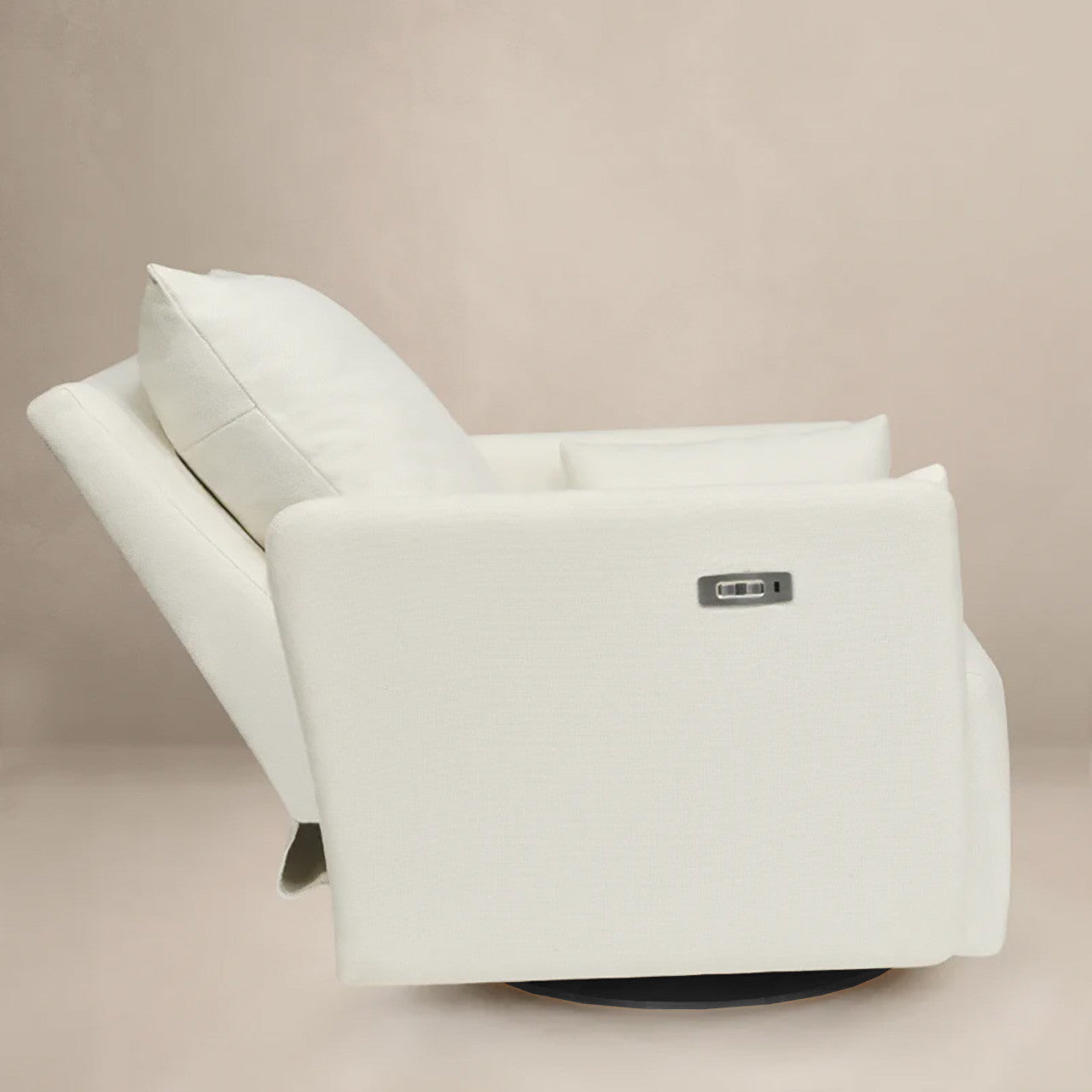 Oilo Ollie Recliner w/ Power in HP Whisper Cloud- Bambi Baby