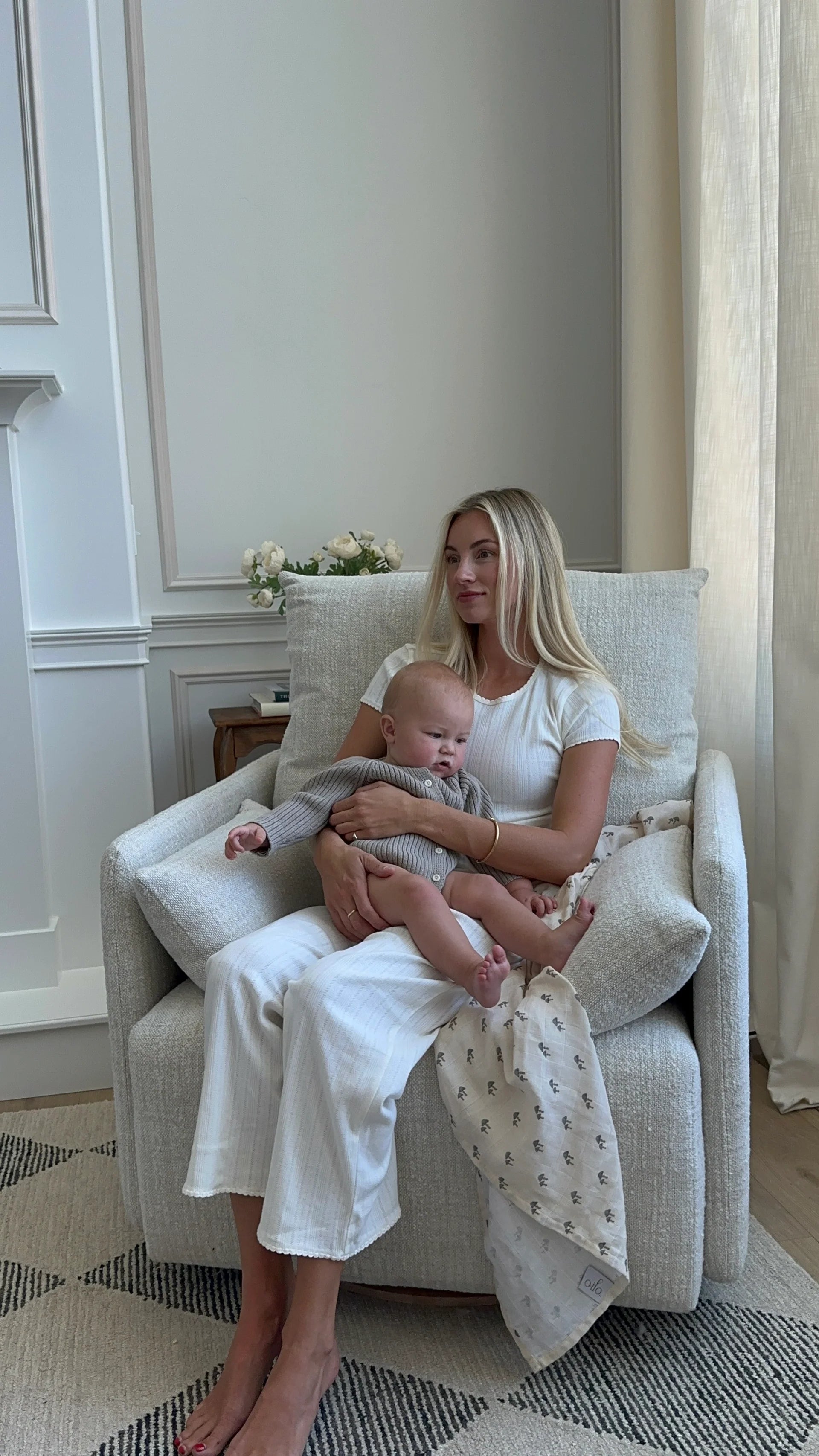 Oilo Ollie Standard Recliner- Bambi Baby