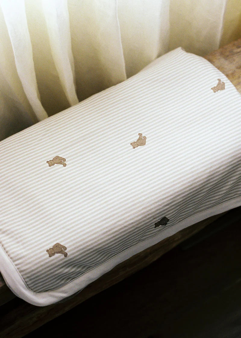 Oilo Cuddle Blanket- Bambi Baby