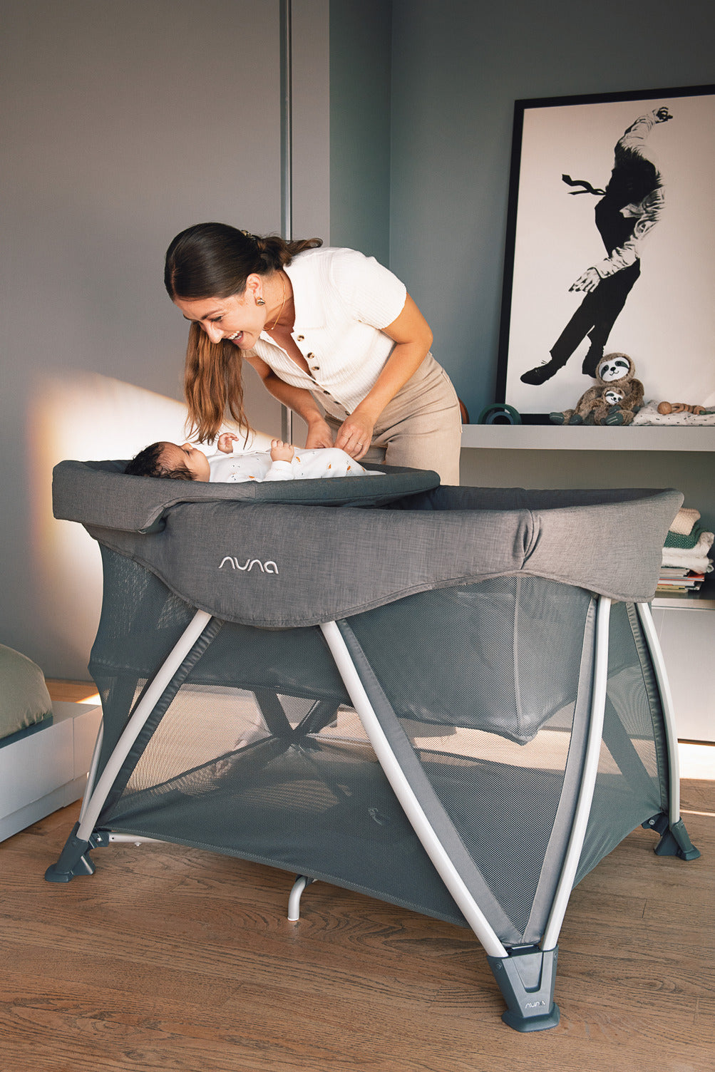 Nuna SENA Aire with New Zip-off Bassinet + Changer- Bambi Baby