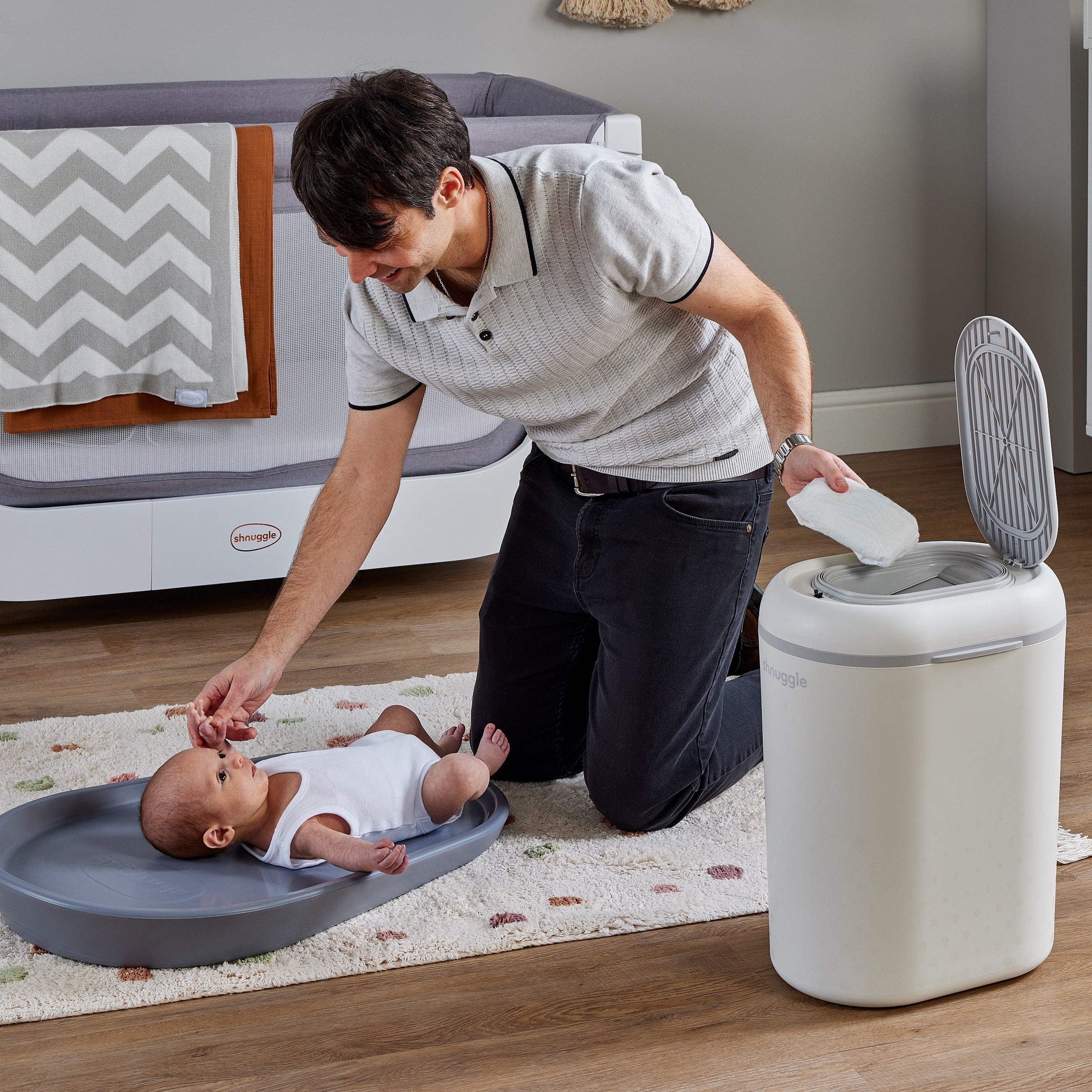 Shnuggle Nappy Bin in White/Grey- Bambi Baby