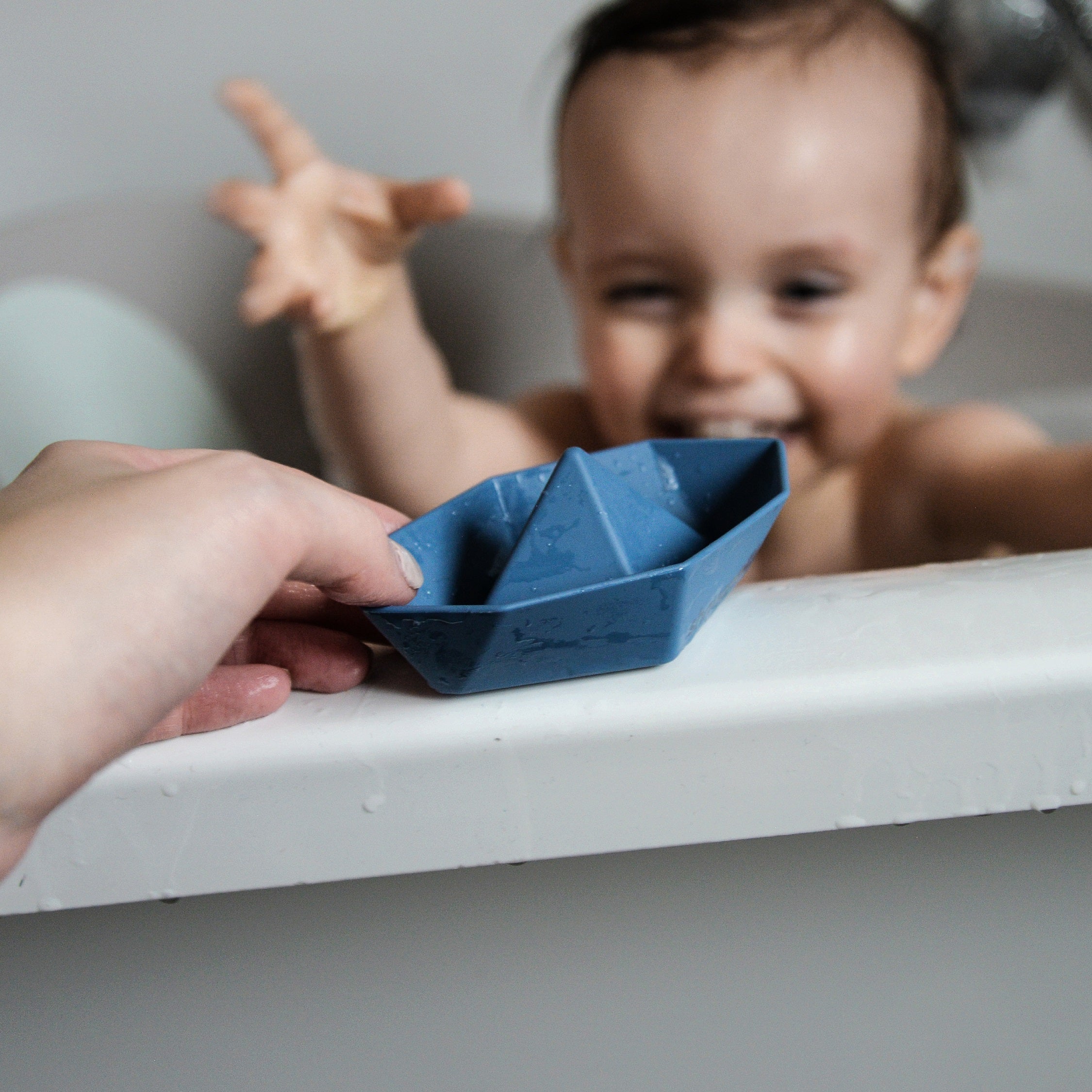 Shnuggle Stack and Sail Boats- Bambi Baby