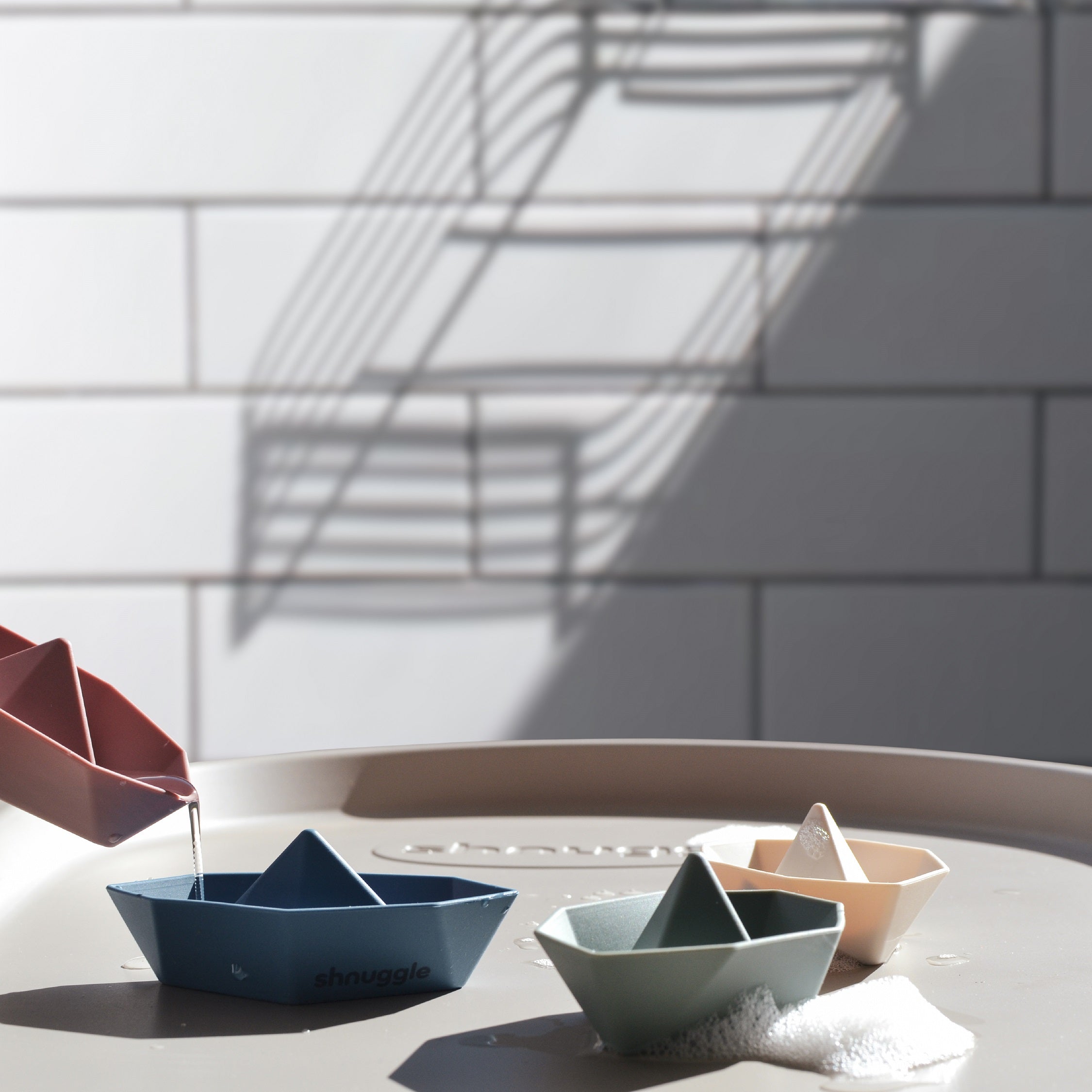 Shnuggle Stack and Sail Boats- Bambi Baby