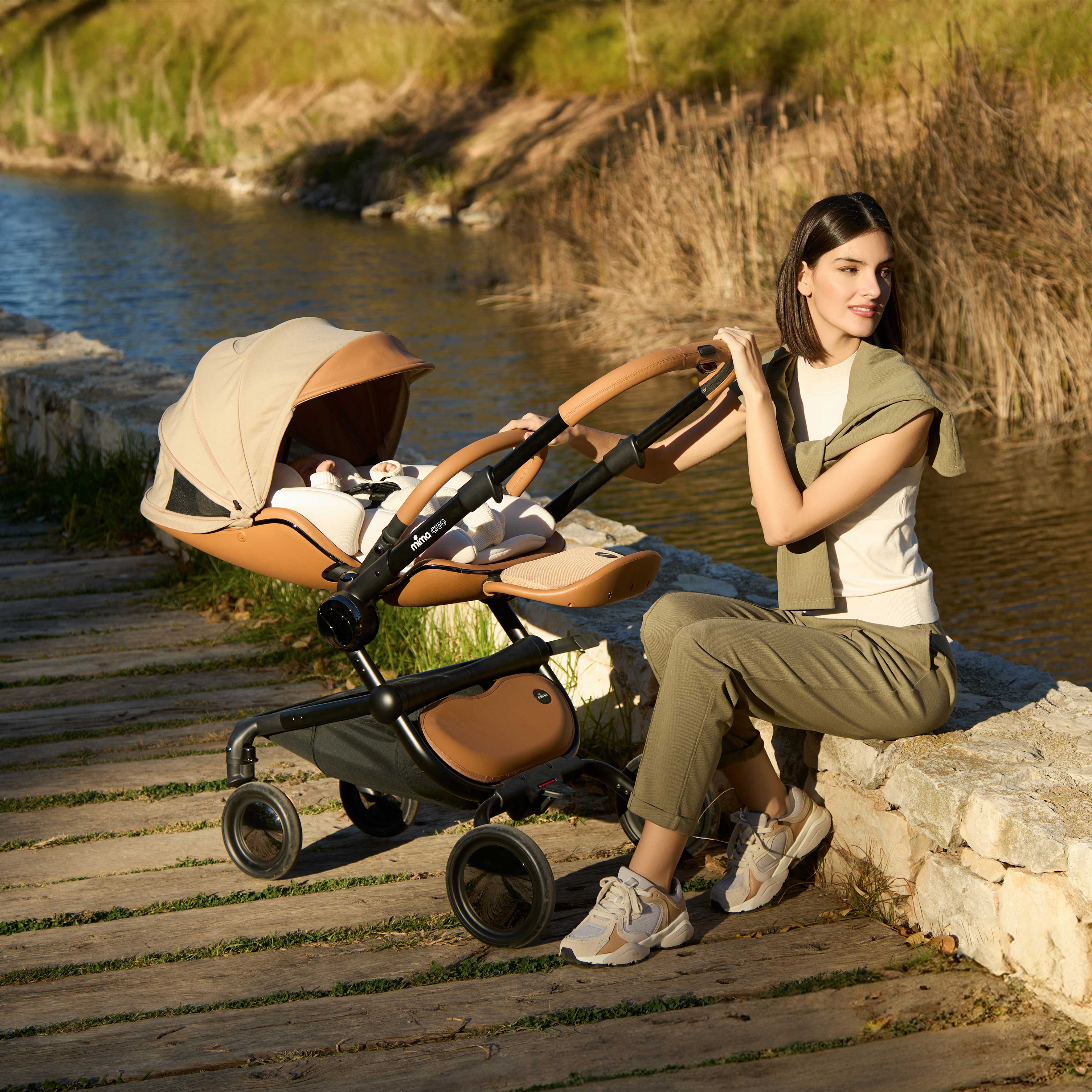 mima Creo Newborn Snuggle- Bambi Baby
