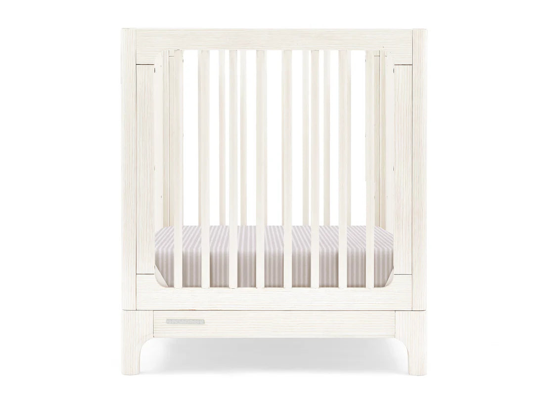 babyGap by Delta Children Wren 4-in-1 Convertible Crib- Bambi Baby