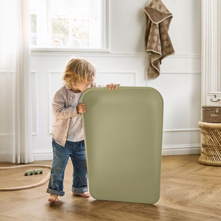 Leander Matty Changer- Bambi Baby