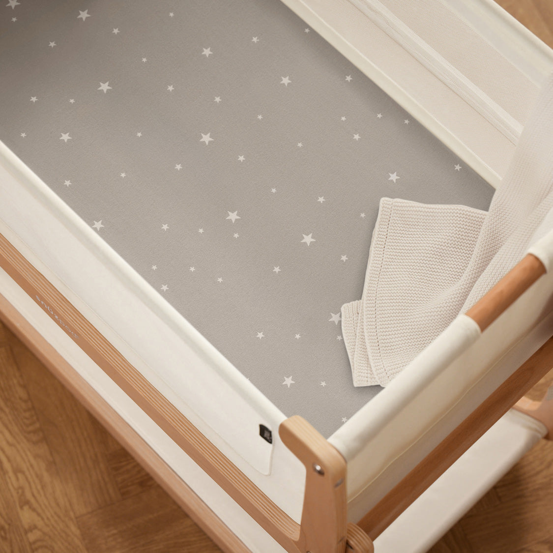 Snuz Bassinet 2 Pack Fitted Sheets - Gray Star- Bambi Baby