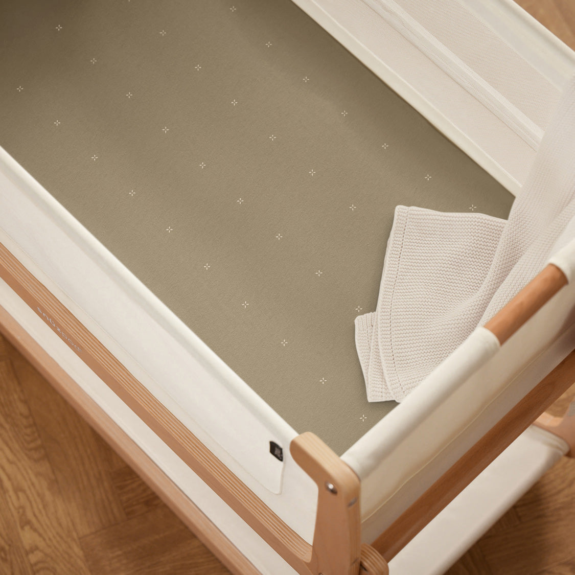 Snuz Bassinet 2 Pack Fitted Sheets - Sage Cross- Bambi Baby